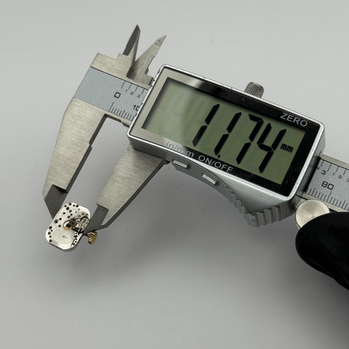 Zenith 57.8 Ladies Incomplete Watch Movement Vintage Swiss Parts Repair 11.7mm