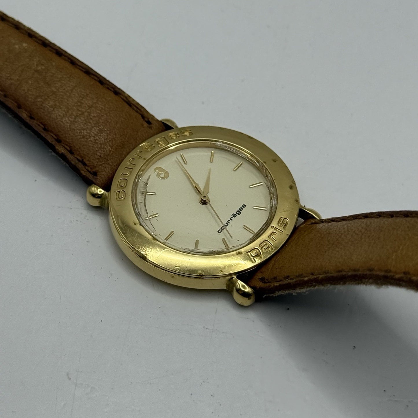 30mm Working Ladies Vintage Courreges Paris 5Y31-1000 Gold Plated Quartz Watch
