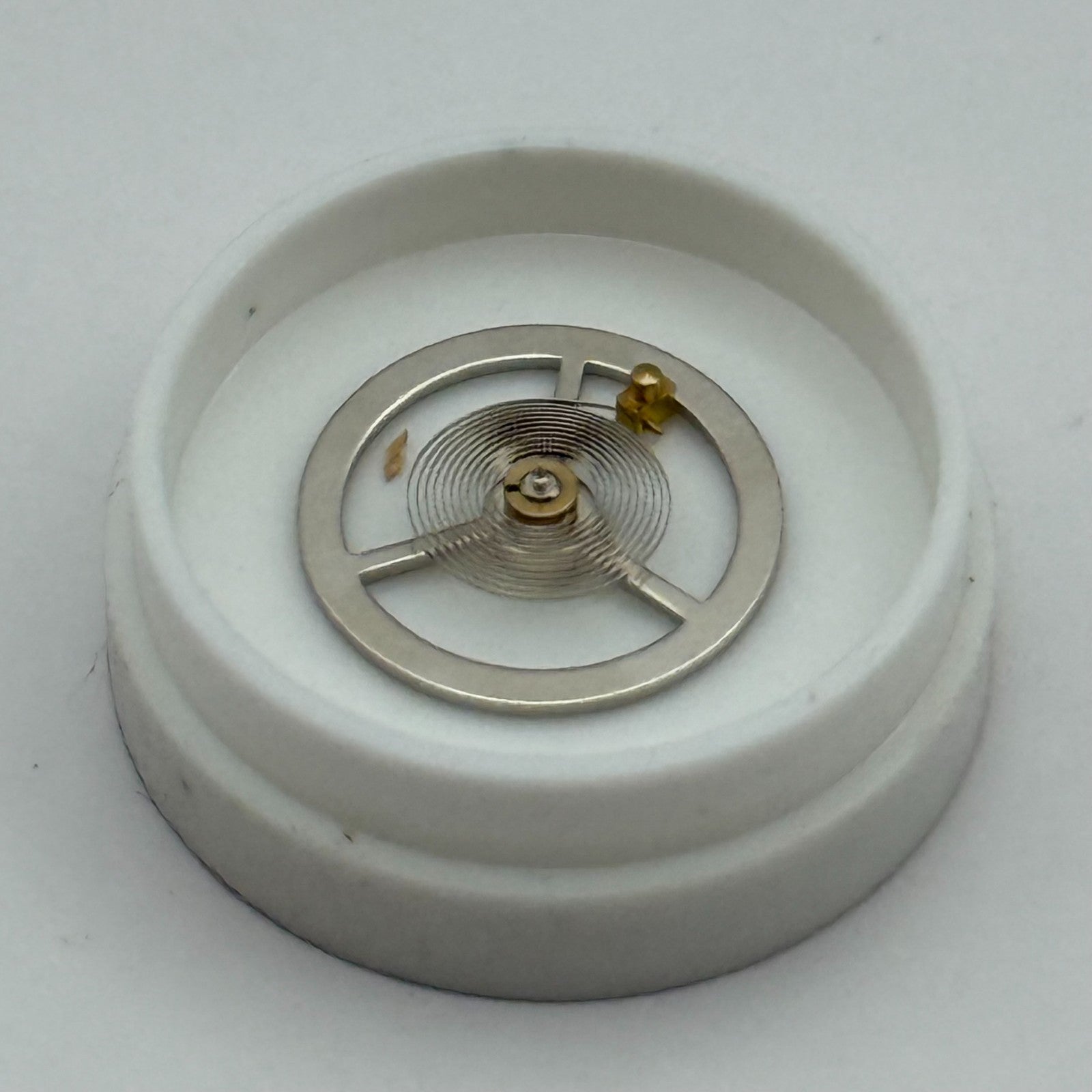 Desa 320 Balance Wheel Complete And Spring a dgt 1607 Watch Movement Parts NOS