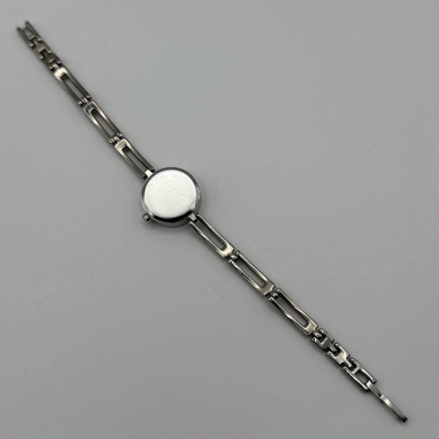 Infinite Ladies Quartz Watch Silver Tone Bracelet Japan Working 20mm 6.75 Inches
