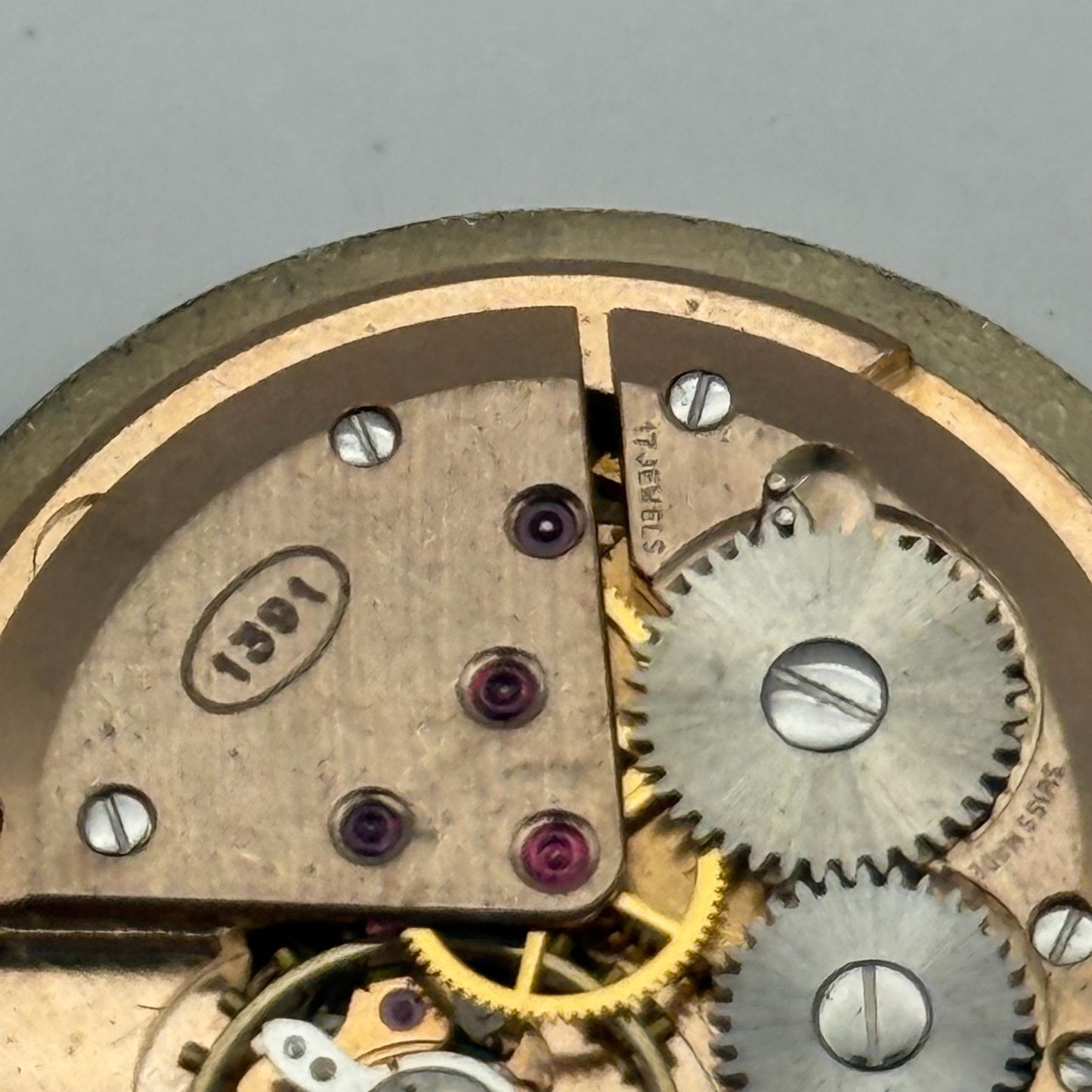 ETA 2391 Watch Movement Everite Running Manual Wind Vintage Parts Repair 25.8mm