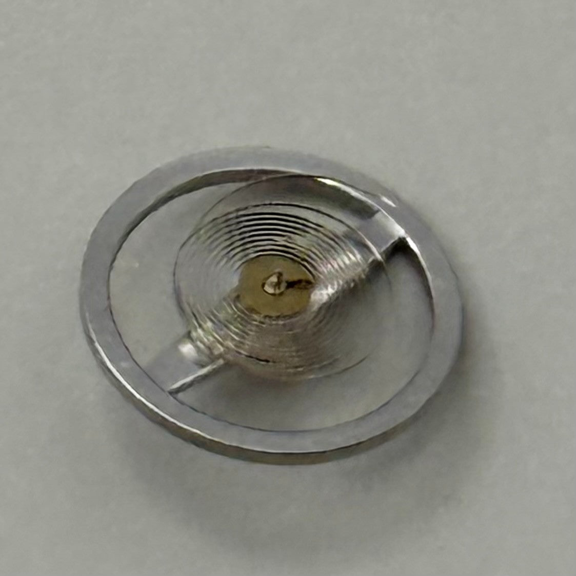 RL 9033/21 Balance Wheel Complete And Spring  Watch Movement Parts NOS