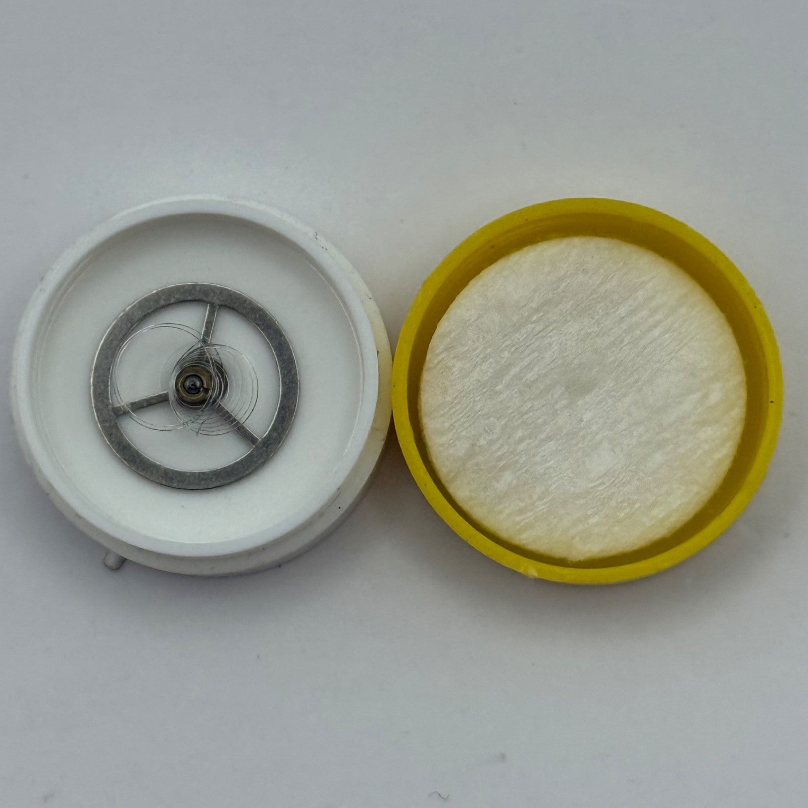 Desa 320 DGT Balance Complete Renata 1607 Watch Movement Parts Vintage NOS