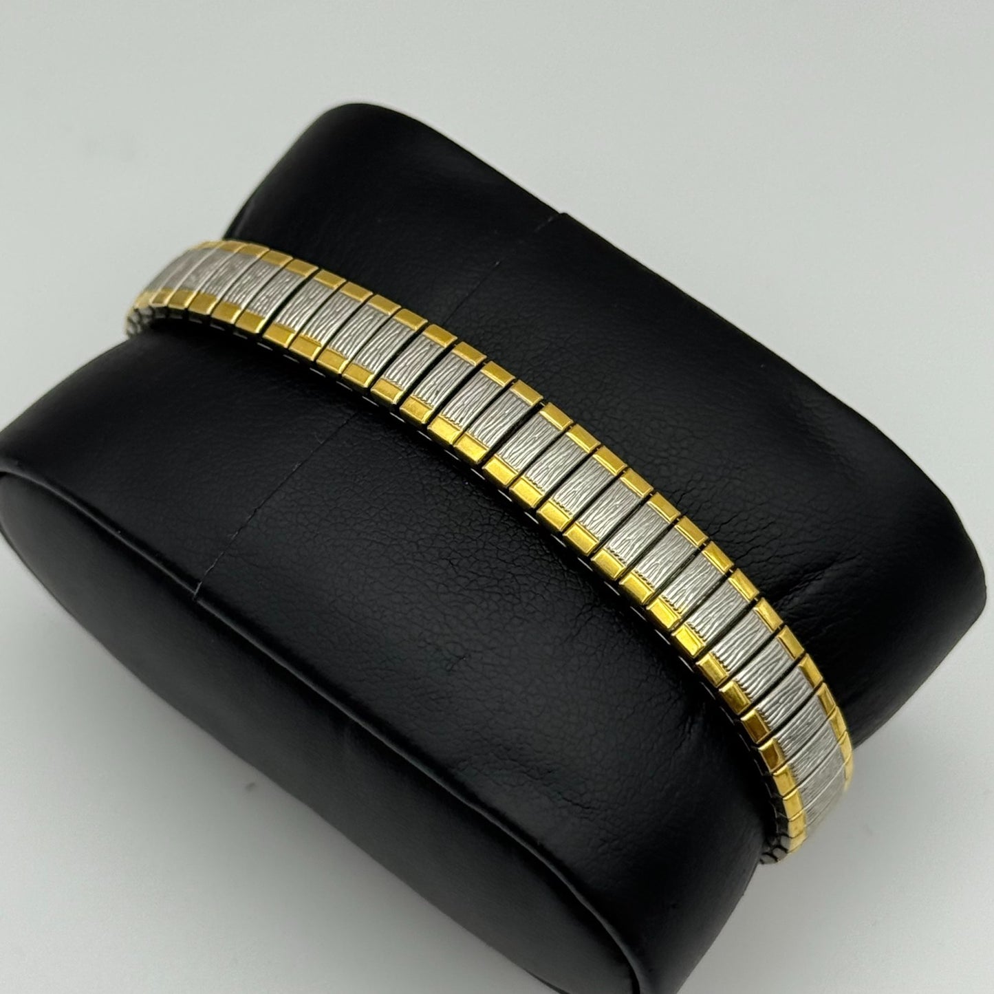 20mm Working Ladies Limit Special Mum Two Tone Quartz Watch Expandable Strap