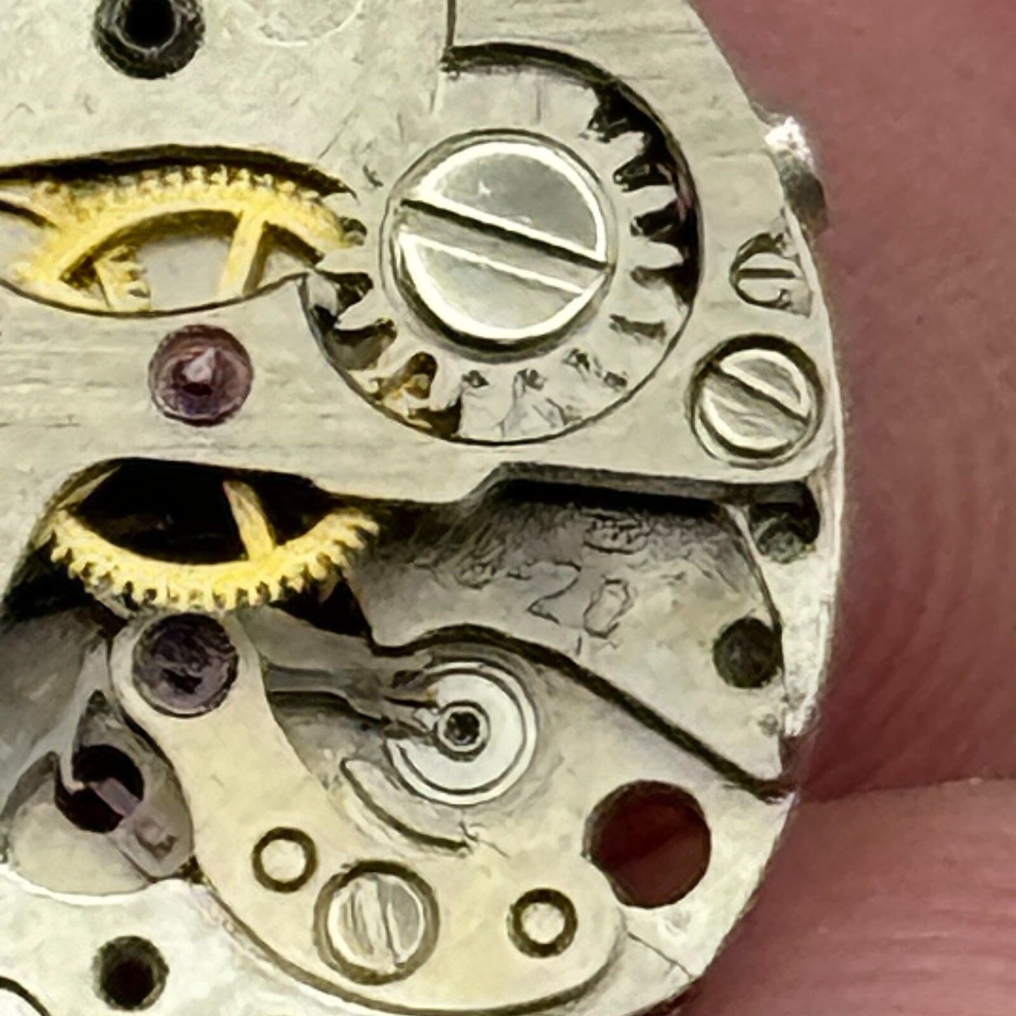 Glashutte GUB 09-20 Watch Movement Ladies Manual Wind Vintage Swiss Parts 12.9mm