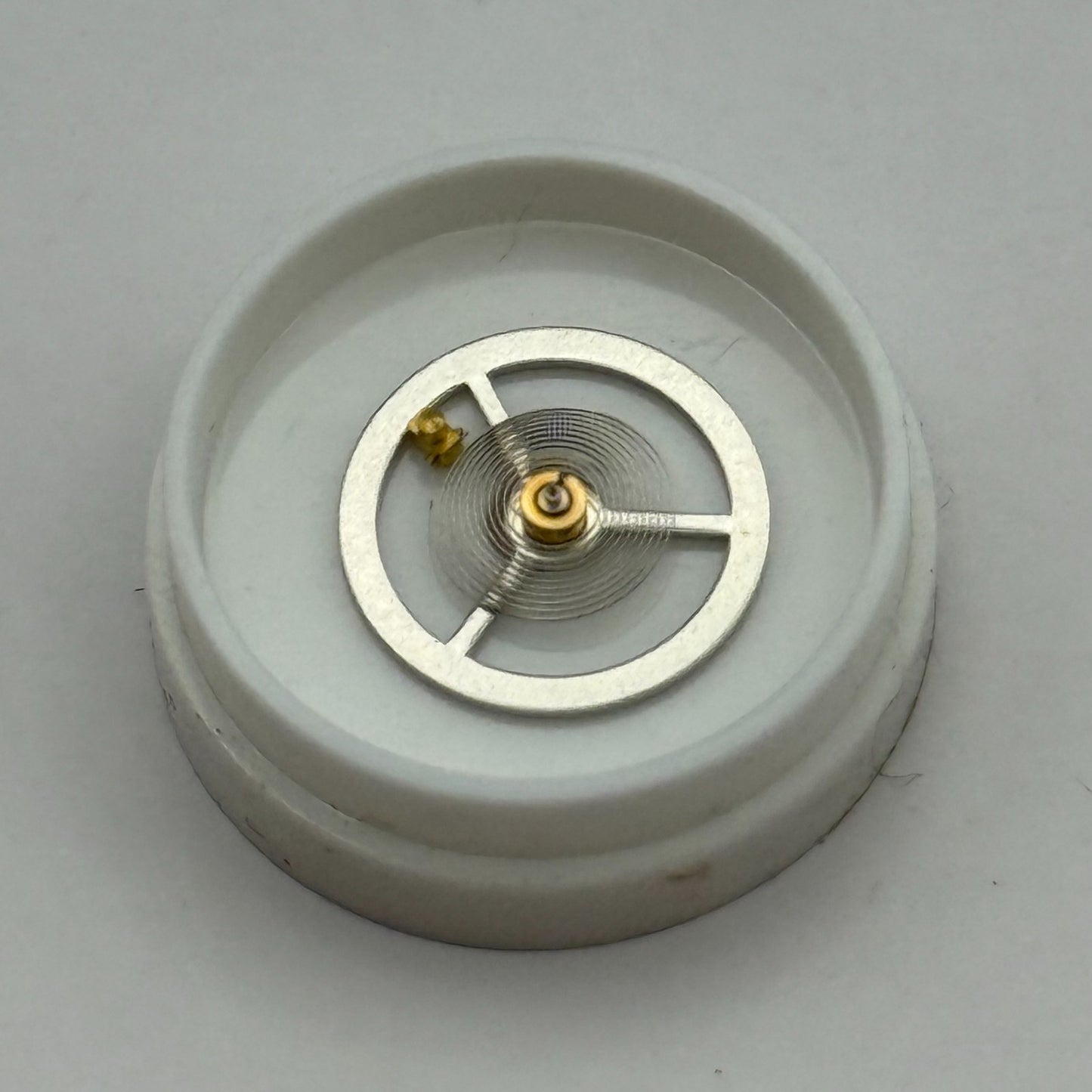 Desa 320 Balance Wheel Complete And Spring 1607 Watch Movement Parts NOS