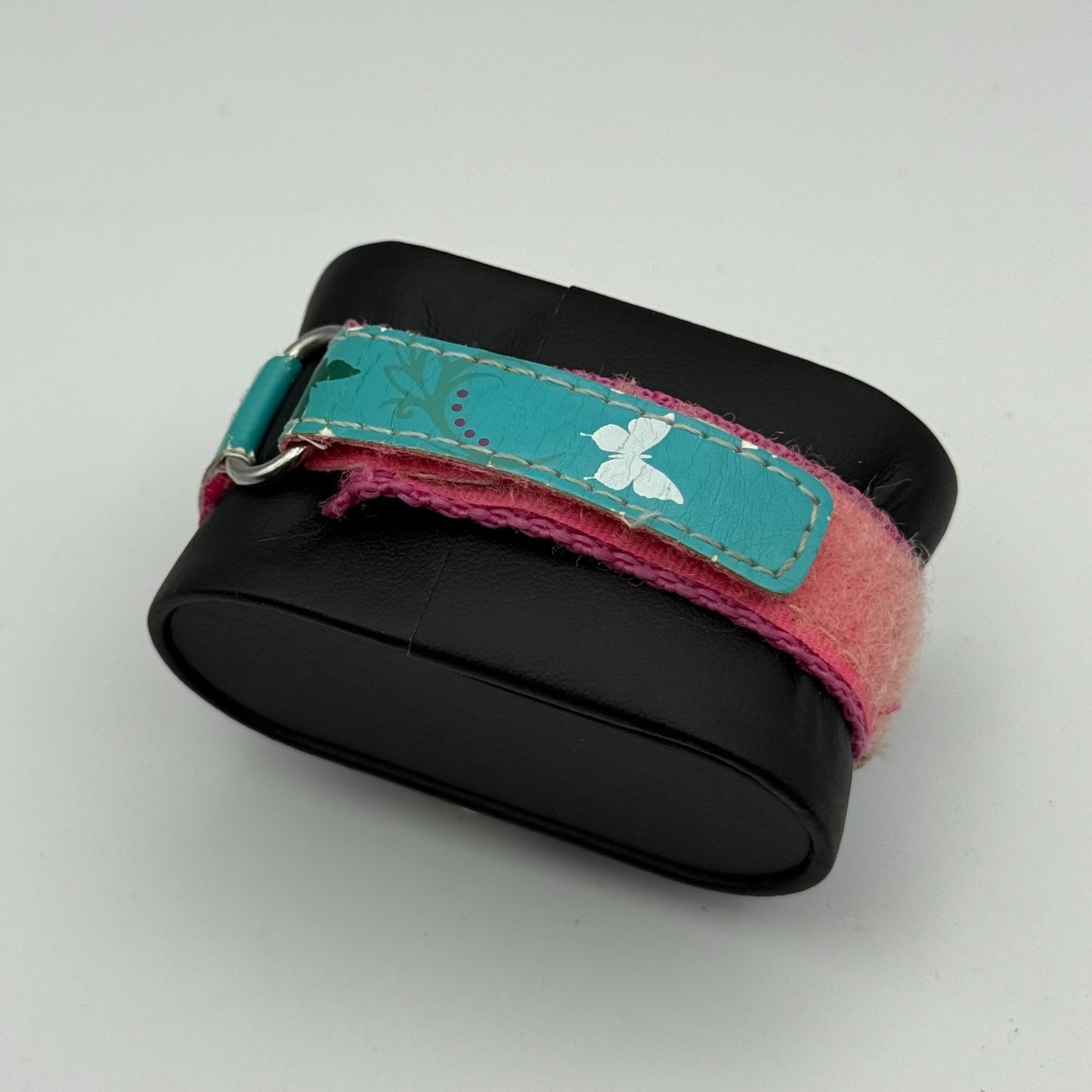 Kids Quartz Watch Blue Butterfly Design Hook & Loop Strap Working 33mm