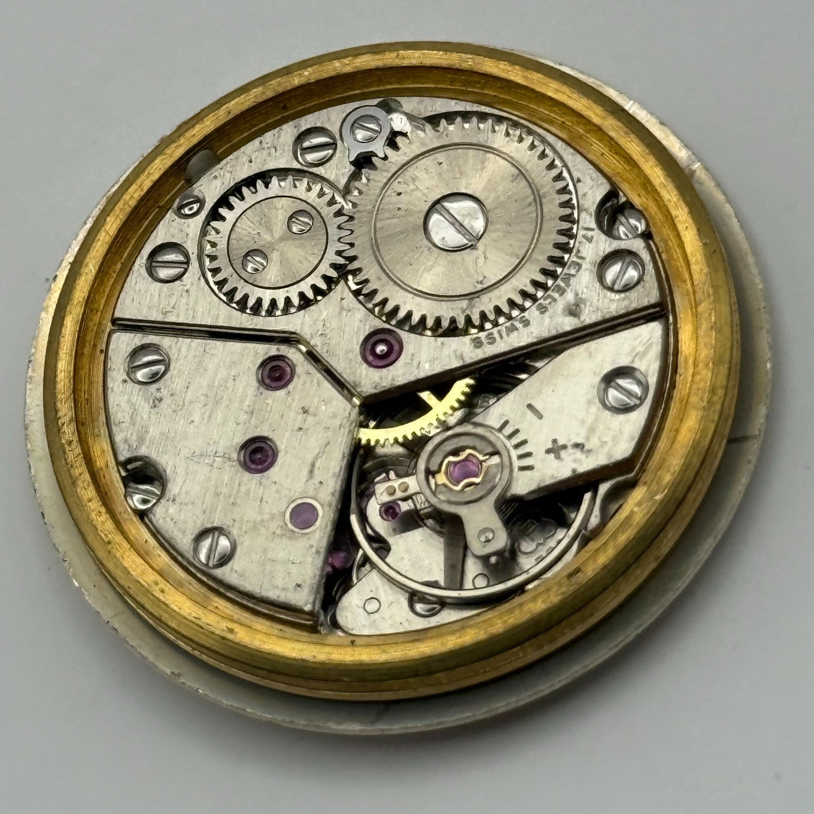 Peseux 320 Watch Movement Avia Manual Wind Vintage Swiss 17 Jewels Parts 30.4mm