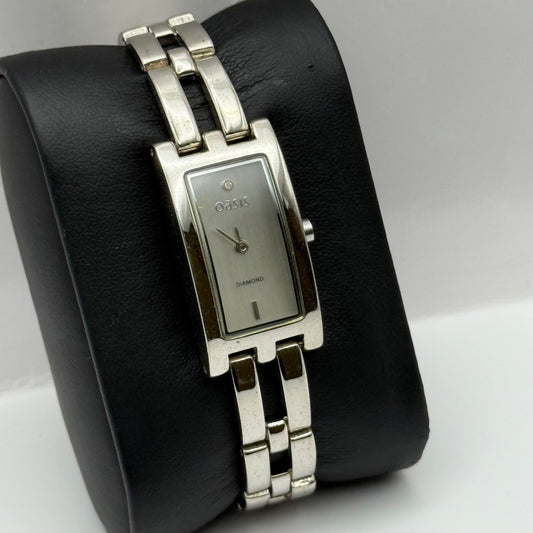 Working Oasis Ladies Silver Tone Panel Bracelet 17mm Quartz Watch New Battery