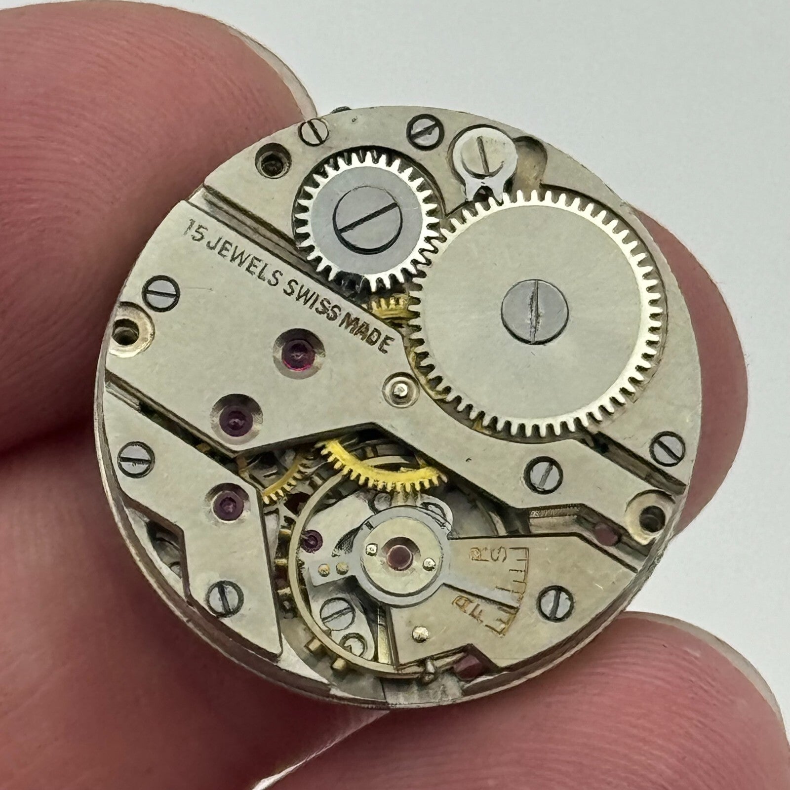 23.6mm Arogno A 150 Manual Wind 15 Jewels Vintage Swiss Watch Movement PARTS