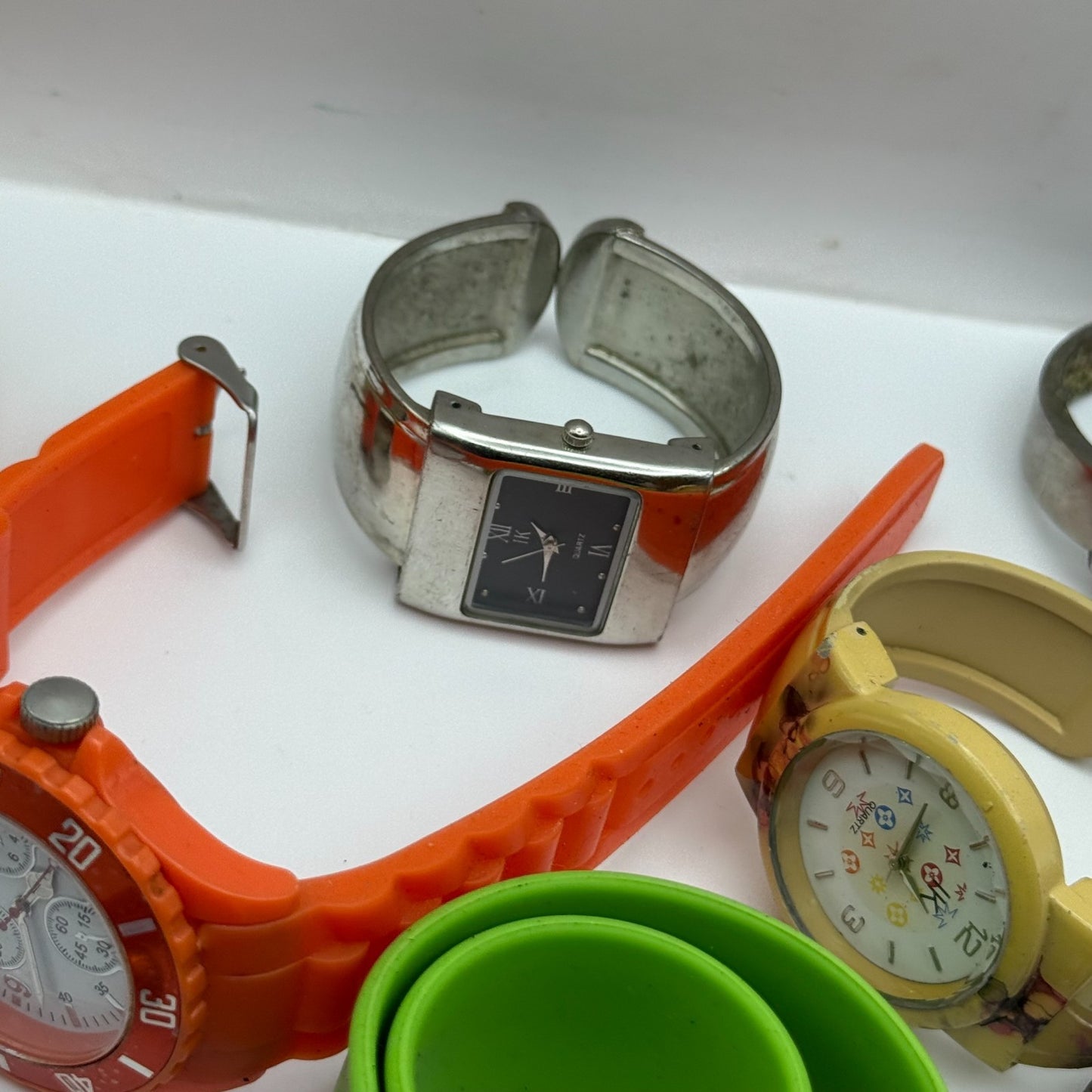 Large Bundle Of Vintage / Modern Quartz Watches Joblot UNTESTED PARTS REPAIR