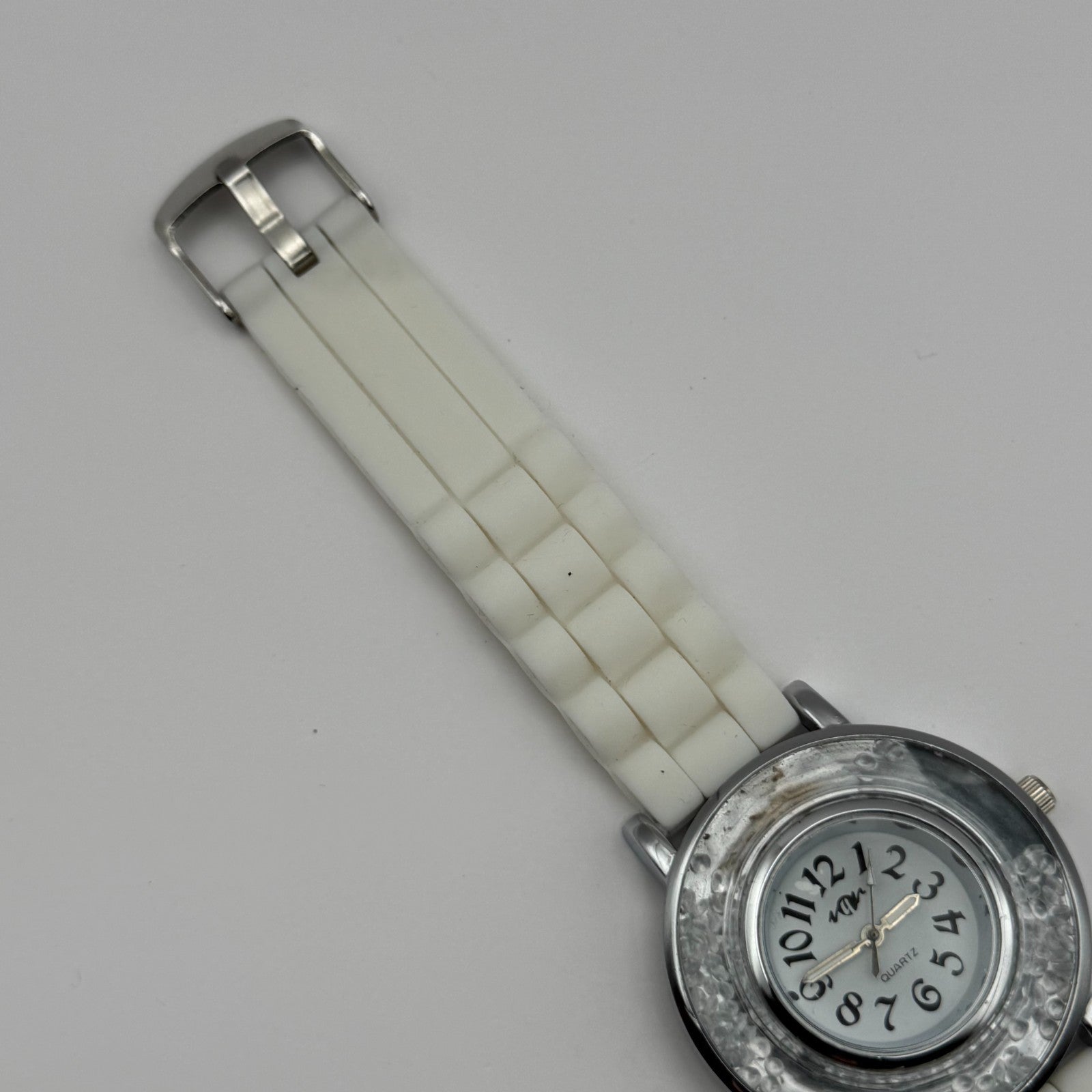 Ladies Fashion Quartz Watch Rhinestone Silver Tone White Strap Working 39mm