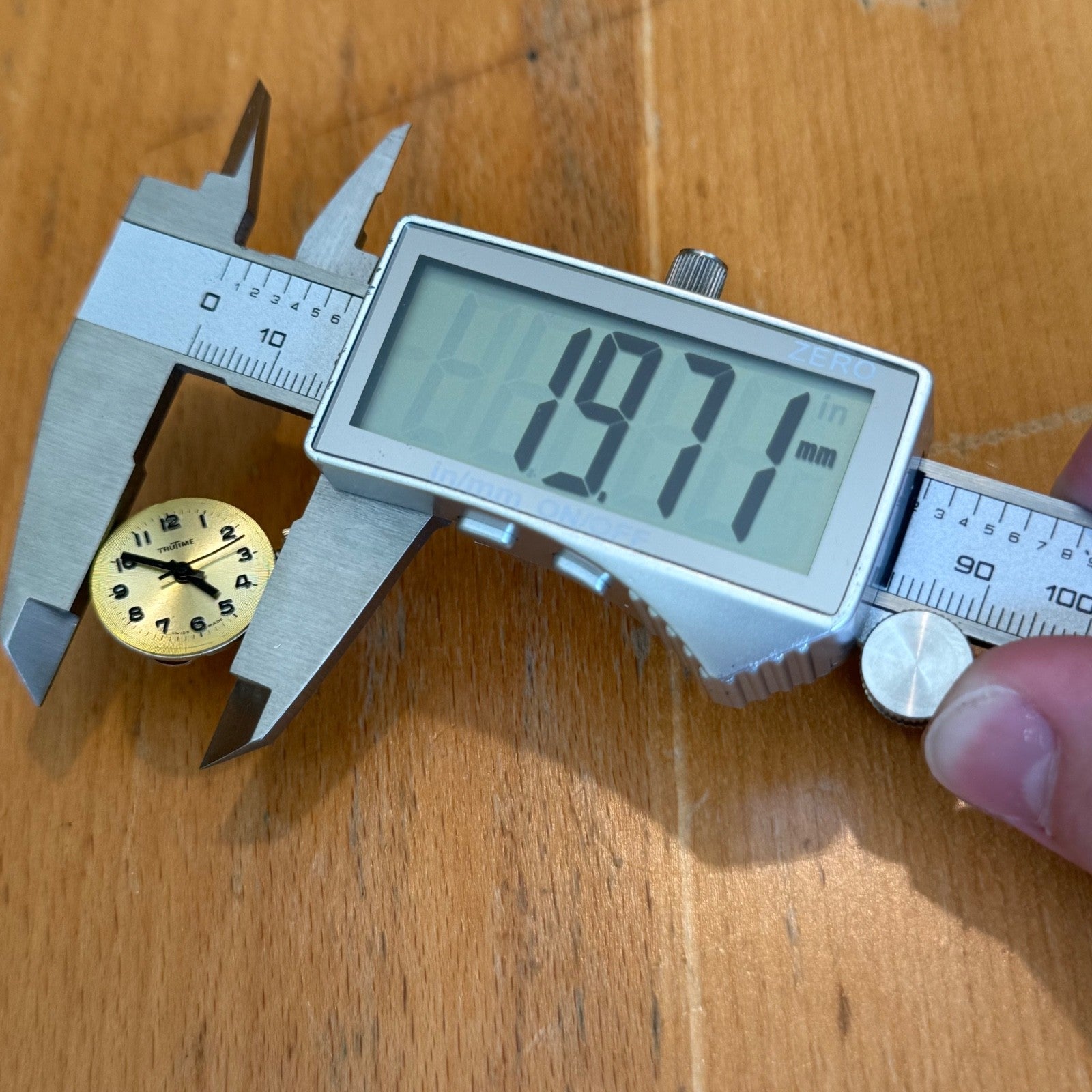 21mm Vintage Trutime Swiss Ronda RE 8133 Manual Wind Watch PARTS / REPAIR