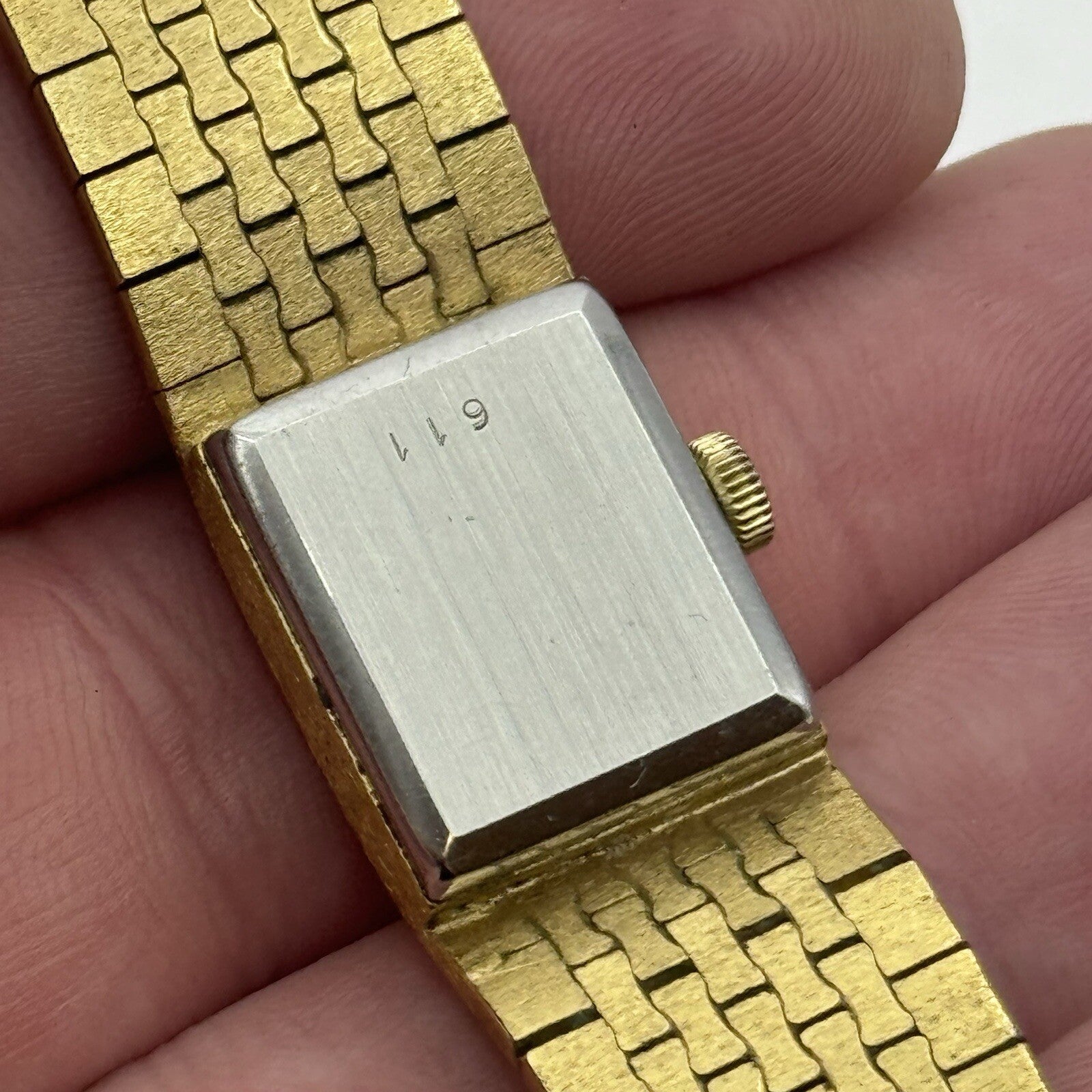 15mm WORKING Ladies Rotary Gold Plated Bark Affect Watch Manual Wind Vintage