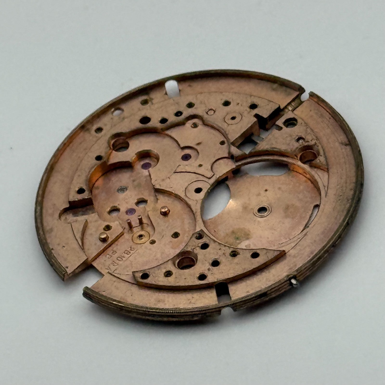 Omega 28.10 RA P.C Incomplete Watch Movement Men’s Vintage Swiss Parts 28.4mm