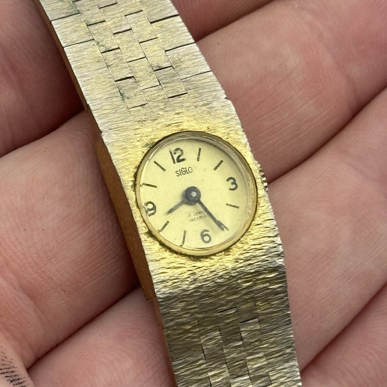 16mm Ladies Siglo Full Lever Faded Gold Manual Wind Vintage Watch 2 Mins Fast