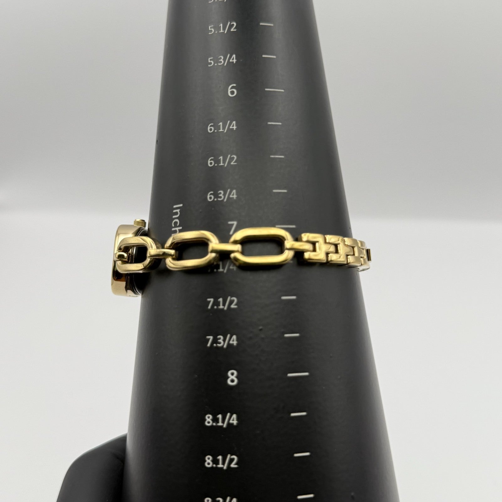 Infinite Ladies Quartz Watch Oval Dial Gold Tone Bracelet Japan Working 19mm