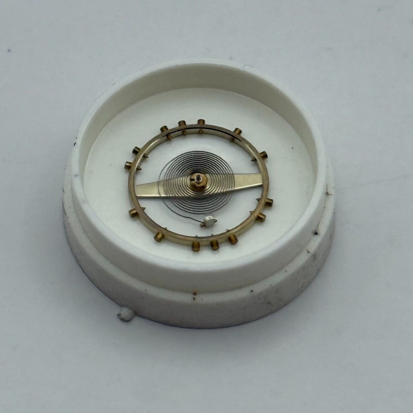 Felsa 4000 Balance Wheel Complete And Spring  965 M Watch Movement Parts NOS