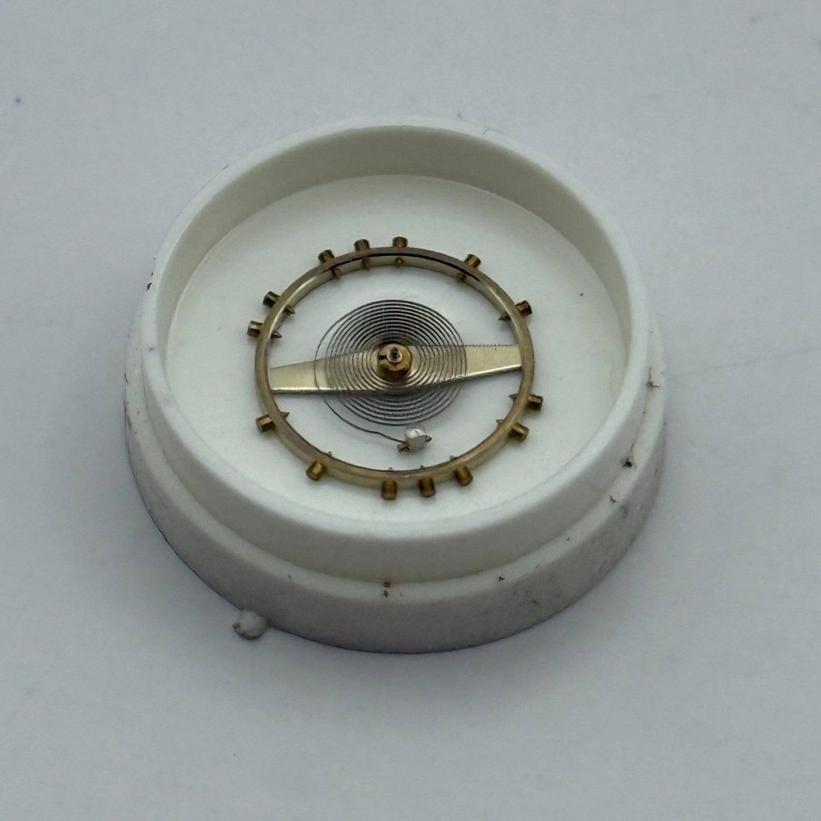 Felsa 4000 Balance Wheel Complete And Spring  965 M Watch Movement Parts NOS