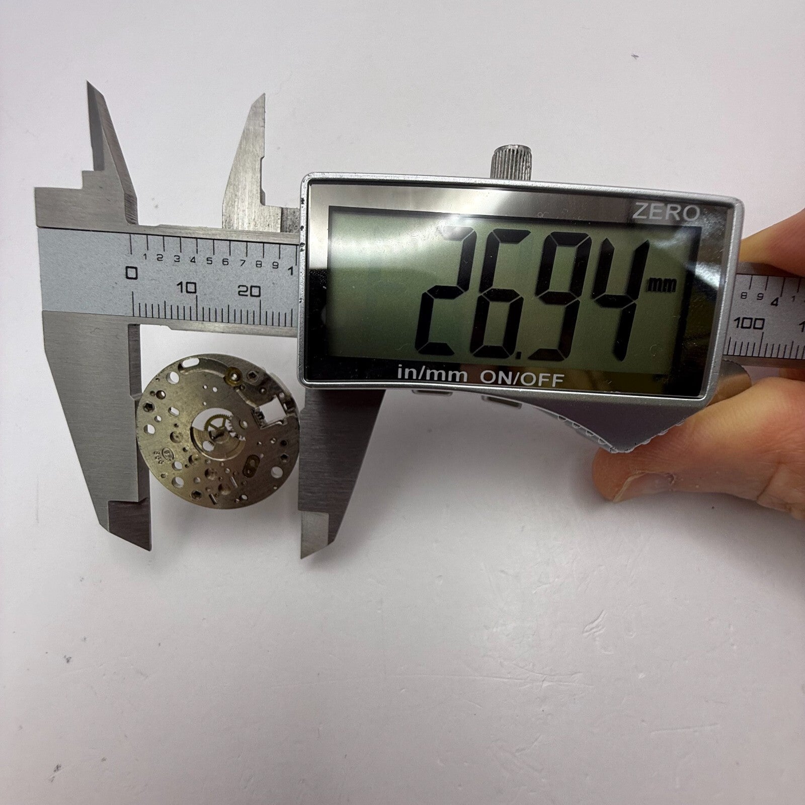 26.9mm Vintage BFG 866 Partial Manual Wind Watch Movement PARTS REPAIR