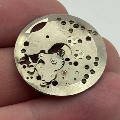 25.8mm Mens ST 1686 Manual Wind Partial Watch Movement Swiss Vintage PARTS SPARE