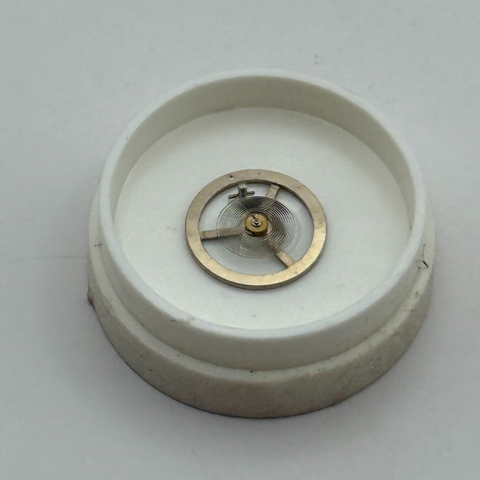 EB 1612 Balance Wheel Complete And Spring  6¾-8’’’ 950 Watch Movement Parts NOS