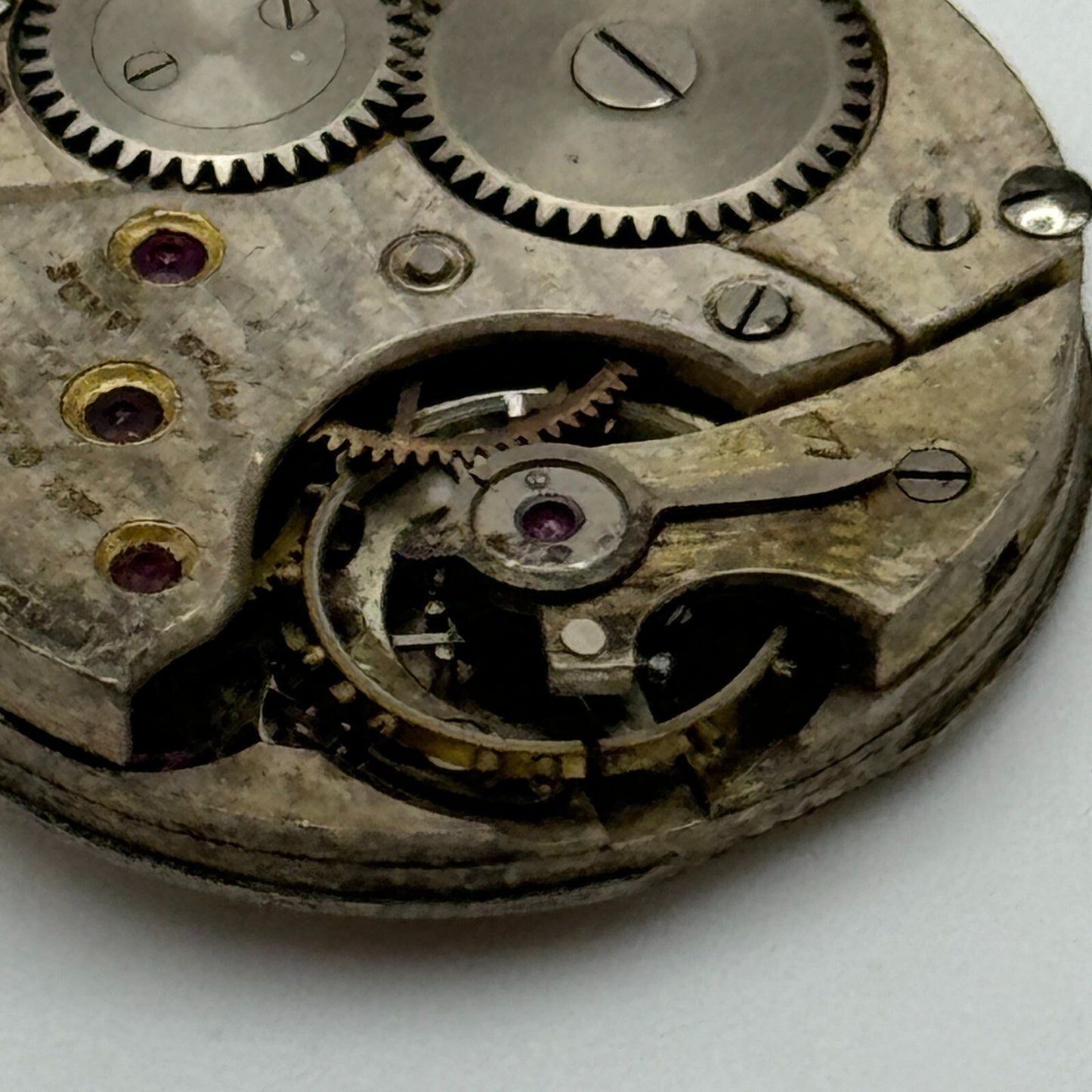 23.6mm Possibly Movado 15 Jewels 4 Adjustments Manual Wind Swiss Watch Movement