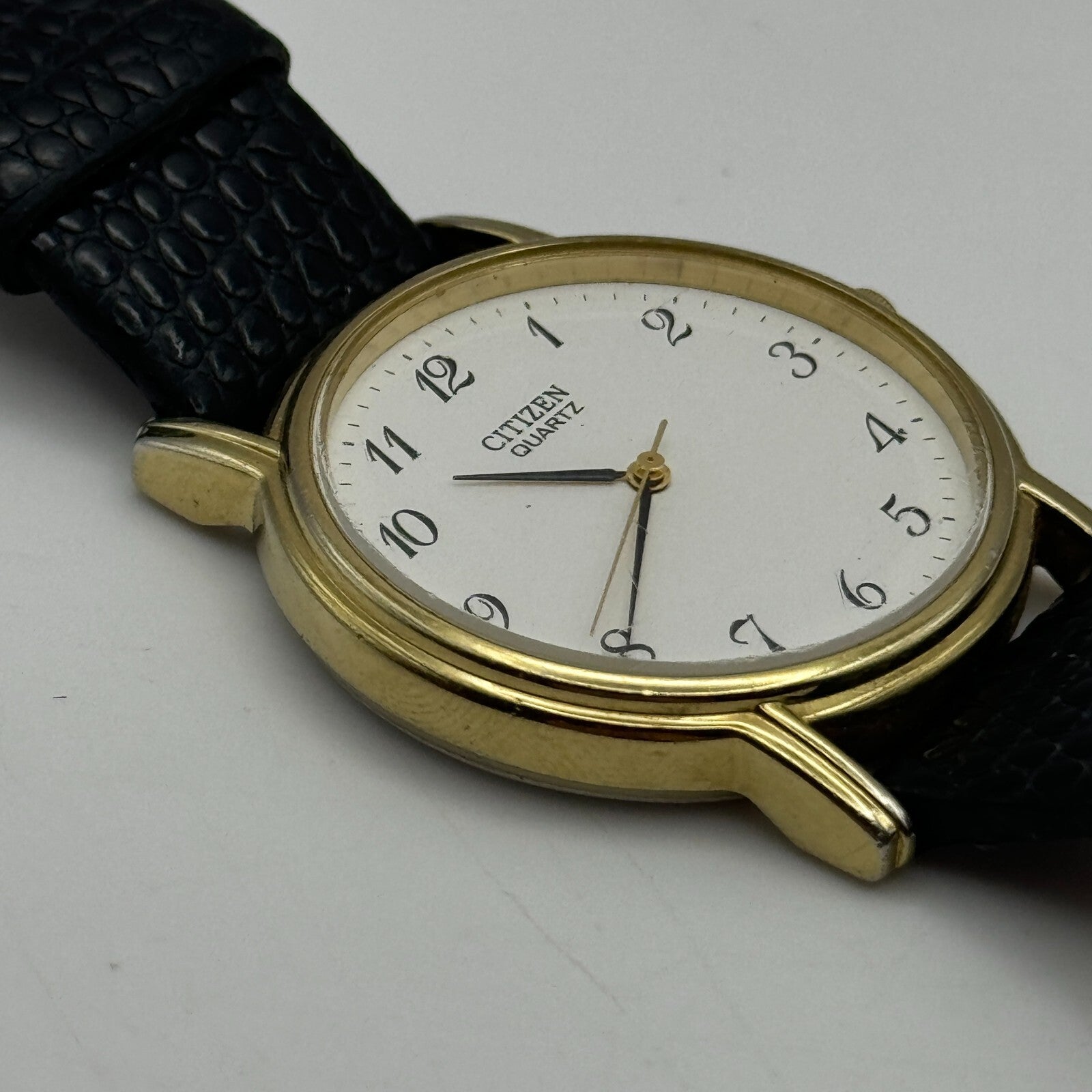 33mm Working Citizen 6031-S018161 White Dial Quartz Watch New Battery 8.5 Inches