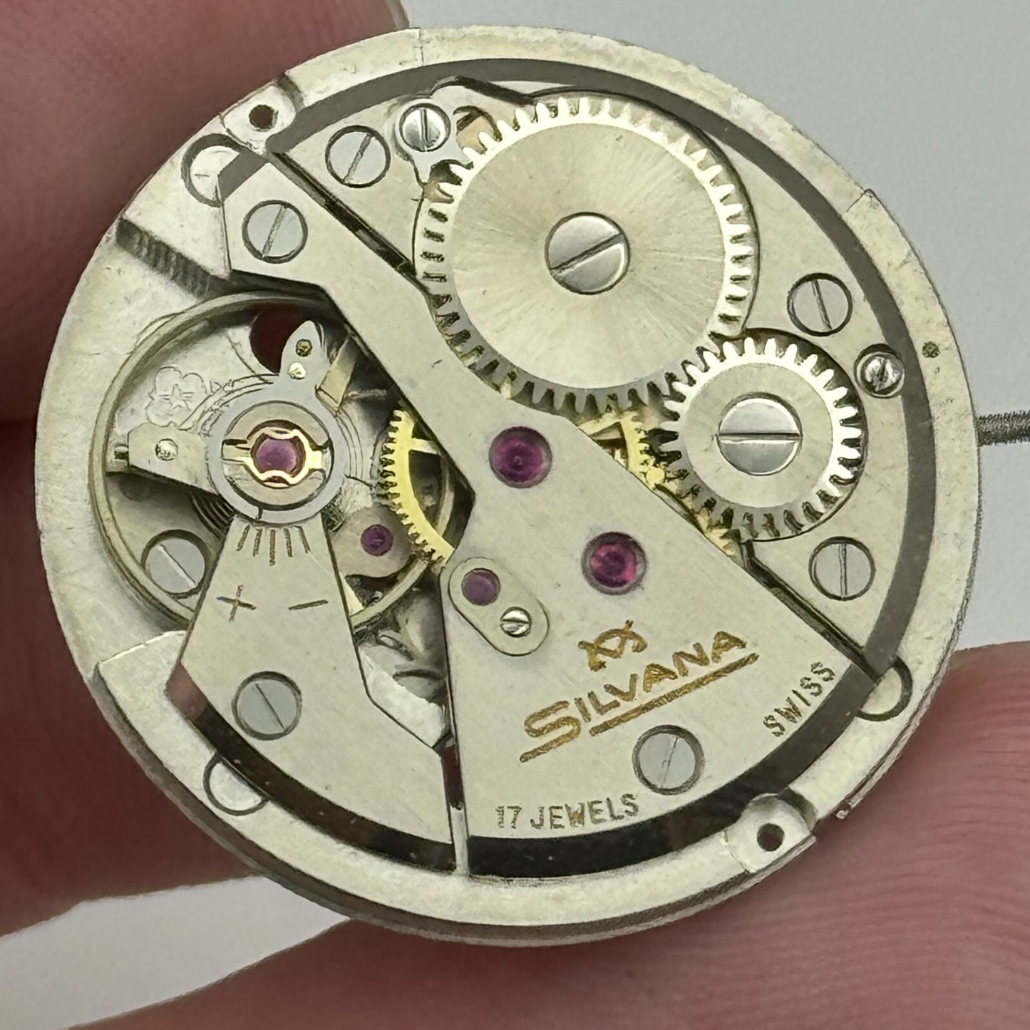 26mm Silvana Cal 240 17 Jewels Vintage Manual Wind Swiss Watch Movement PARTS
