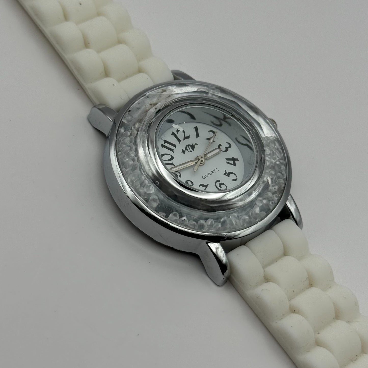Ladies Fashion Quartz Watch Rhinestone Silver Tone White Strap Working 39mm
