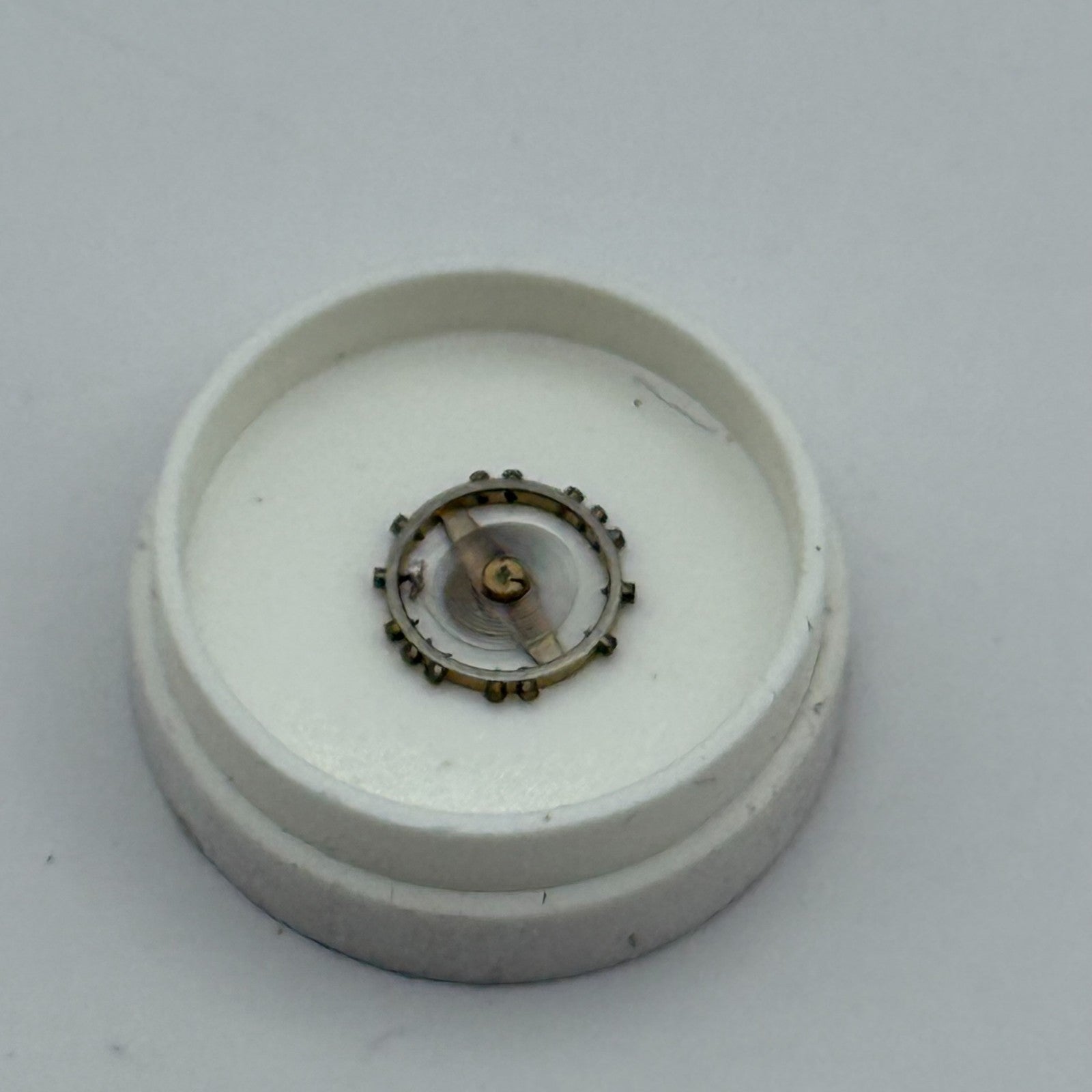 FEF 6600 Balance Wheel Complete And Spring  Inca 1181 M Watch Movement Parts NOS