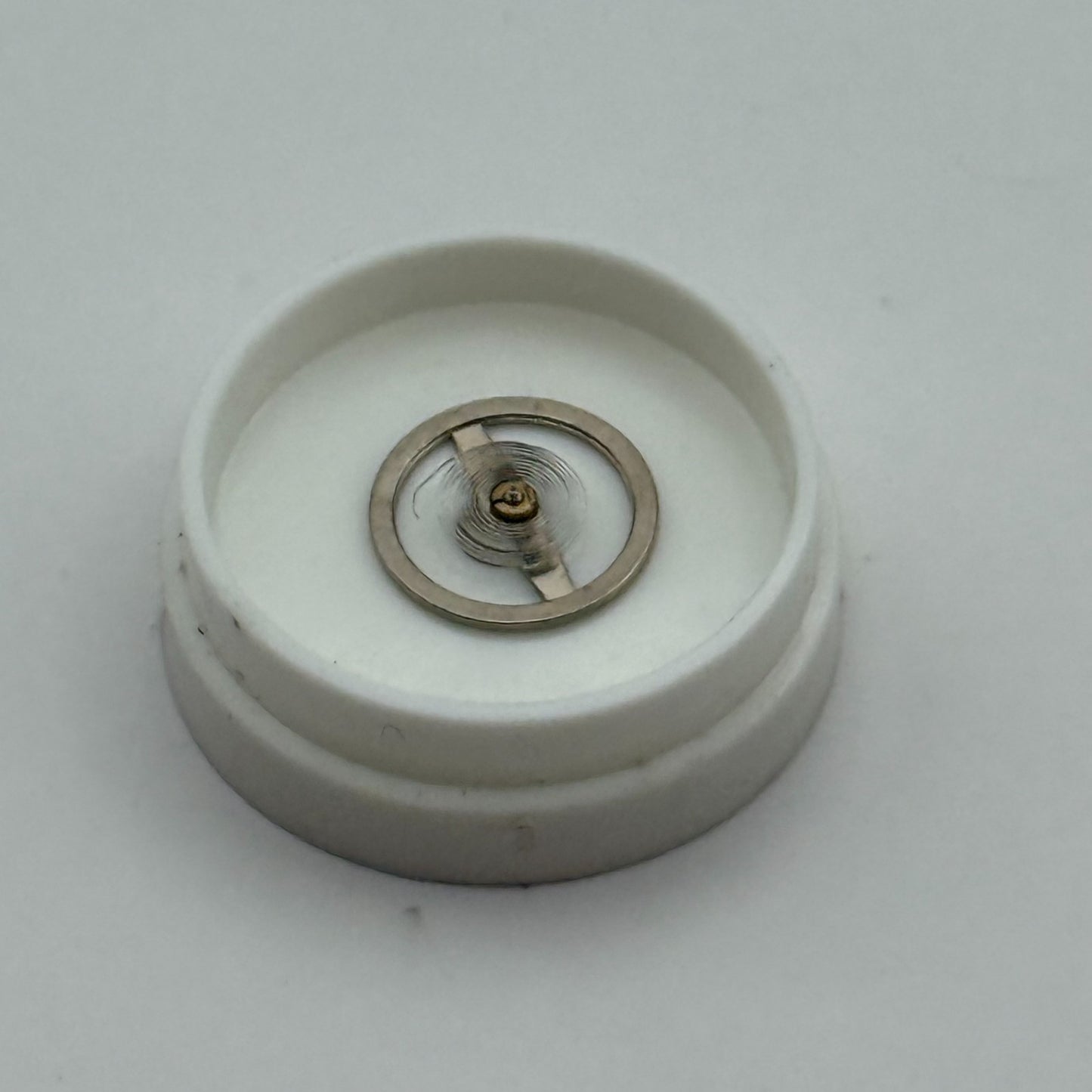 BFG 910 DGT Balance Wheel Complete And Spring 827 Renata Watch Movement Parts