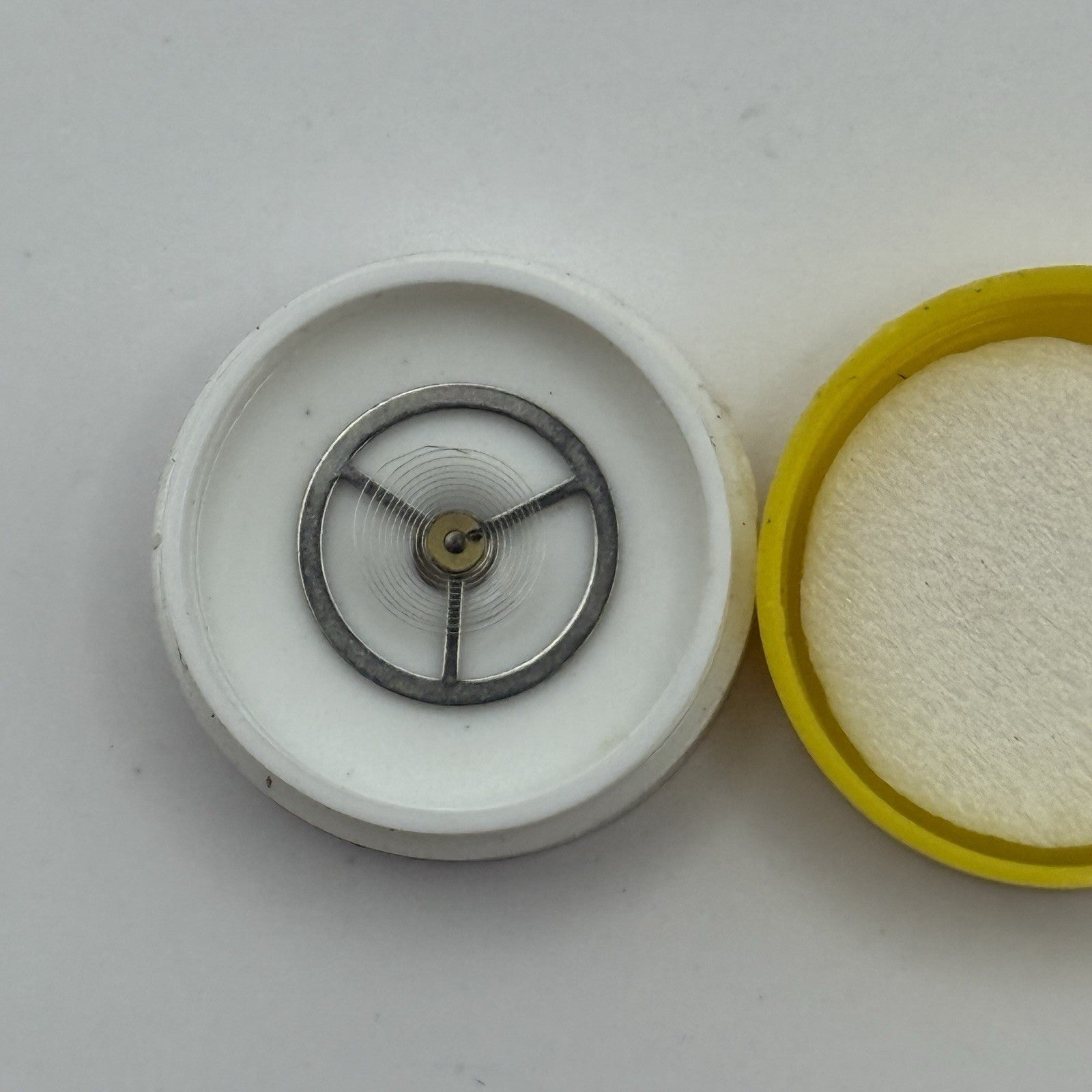 BFG 866 DGT Balance Wheel Complete And Spring Renata 64 Watch Movement Parts NOS