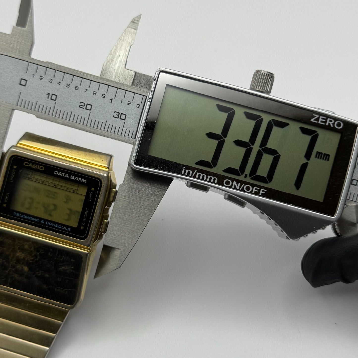 Casio Quartz Watch DBC-610 Data Bank Telememo Vintage 33mm Working Digital