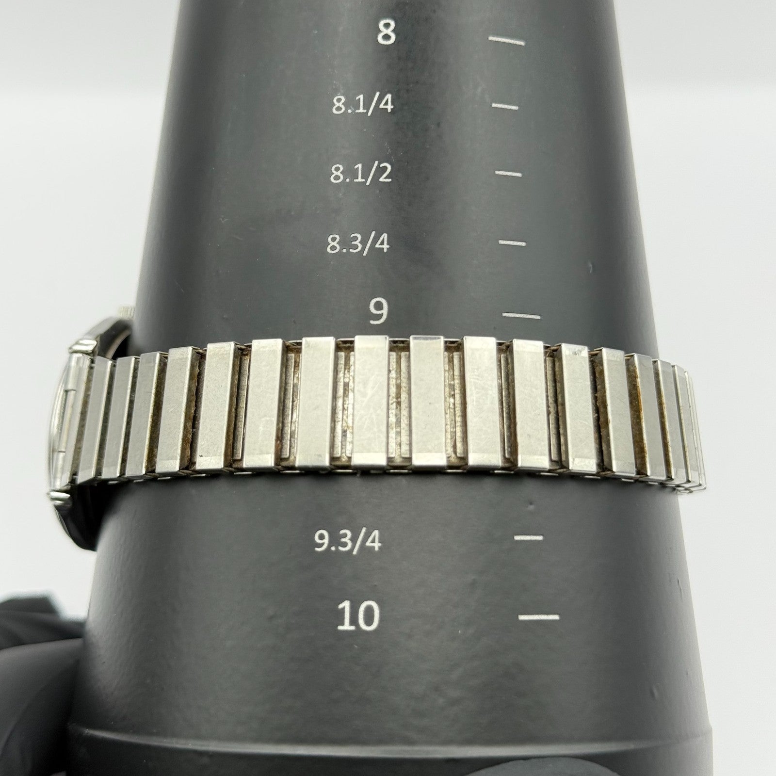 Adina Design Ladies Quartz Watch Date Dial Silver Tone Stretch Band Working 33mm