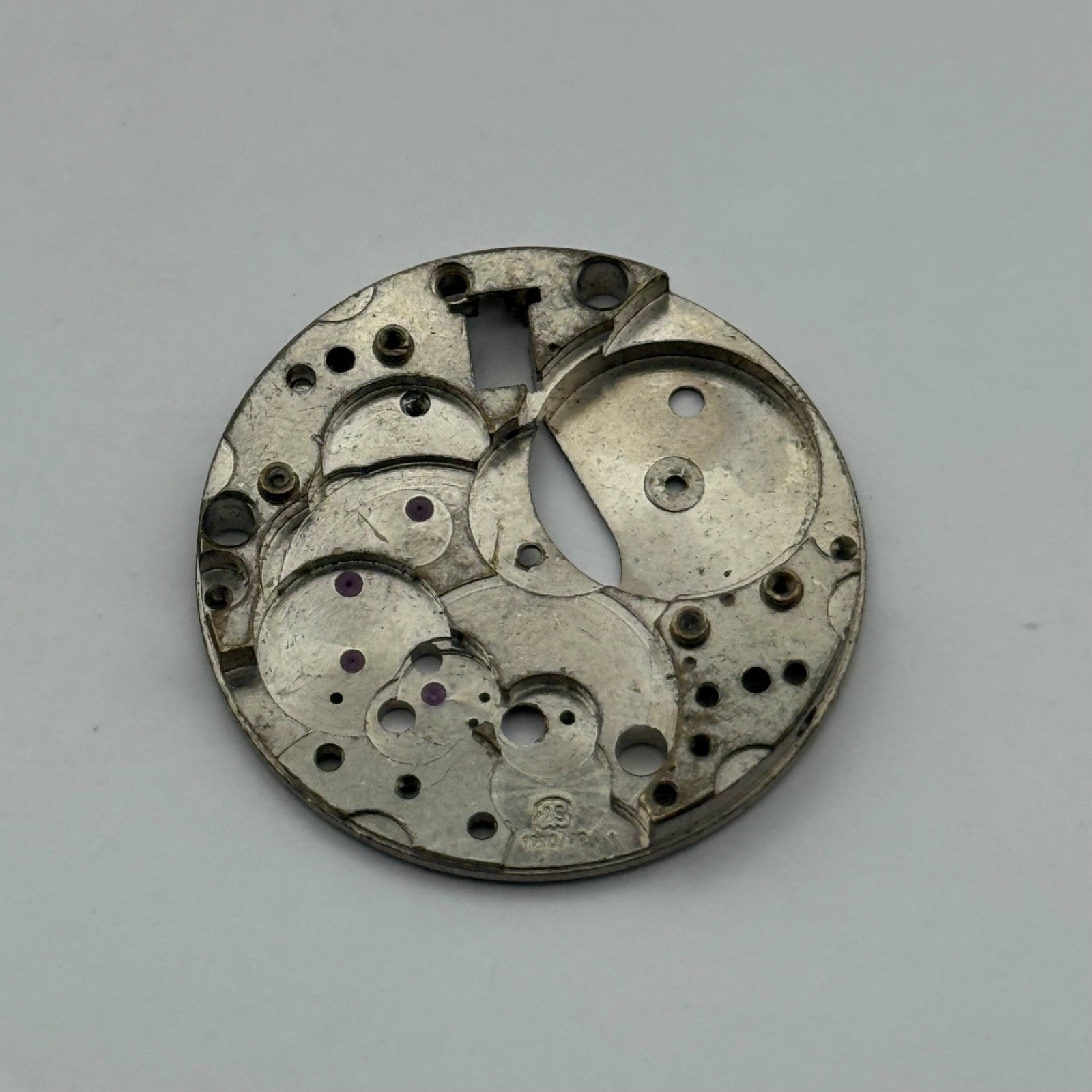 AS 1690/92 Watch Movement Manual Wind Vintage Swiss Incomplete Parts 23.6mm