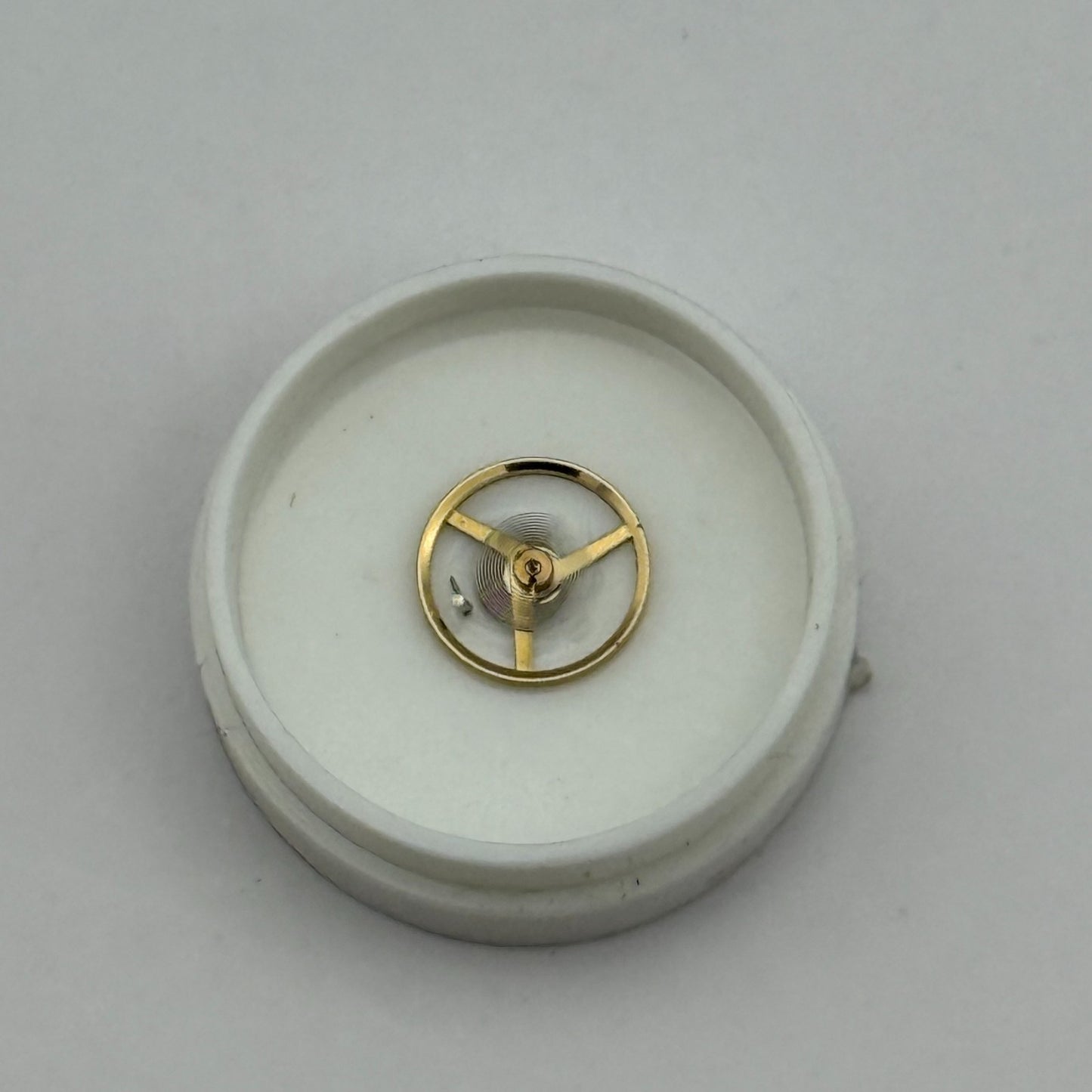 FHF 57-21 Balance Wheel Complete And Spring 6¾’’’ 1518 M Watch Movement Parts
