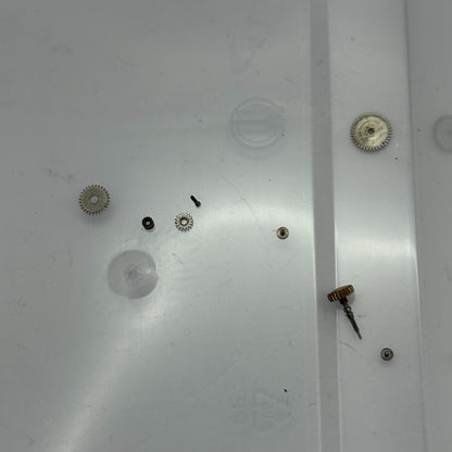 19.6mm Vintage Otto Meyer OM 140 Swiss Manual Wind Watch Movement PARTS REPAIR