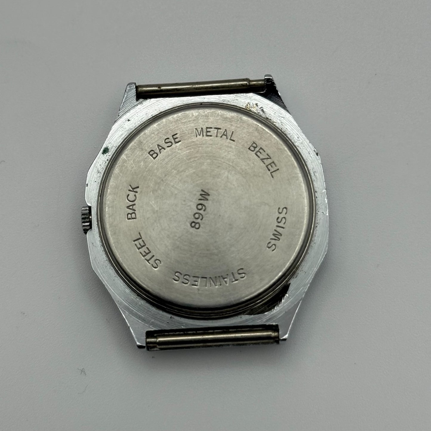 EB 870.111 Quartz Watch Nicole Paris Date Dial Swiss 33mm UNTESTED PARTS REPAIR