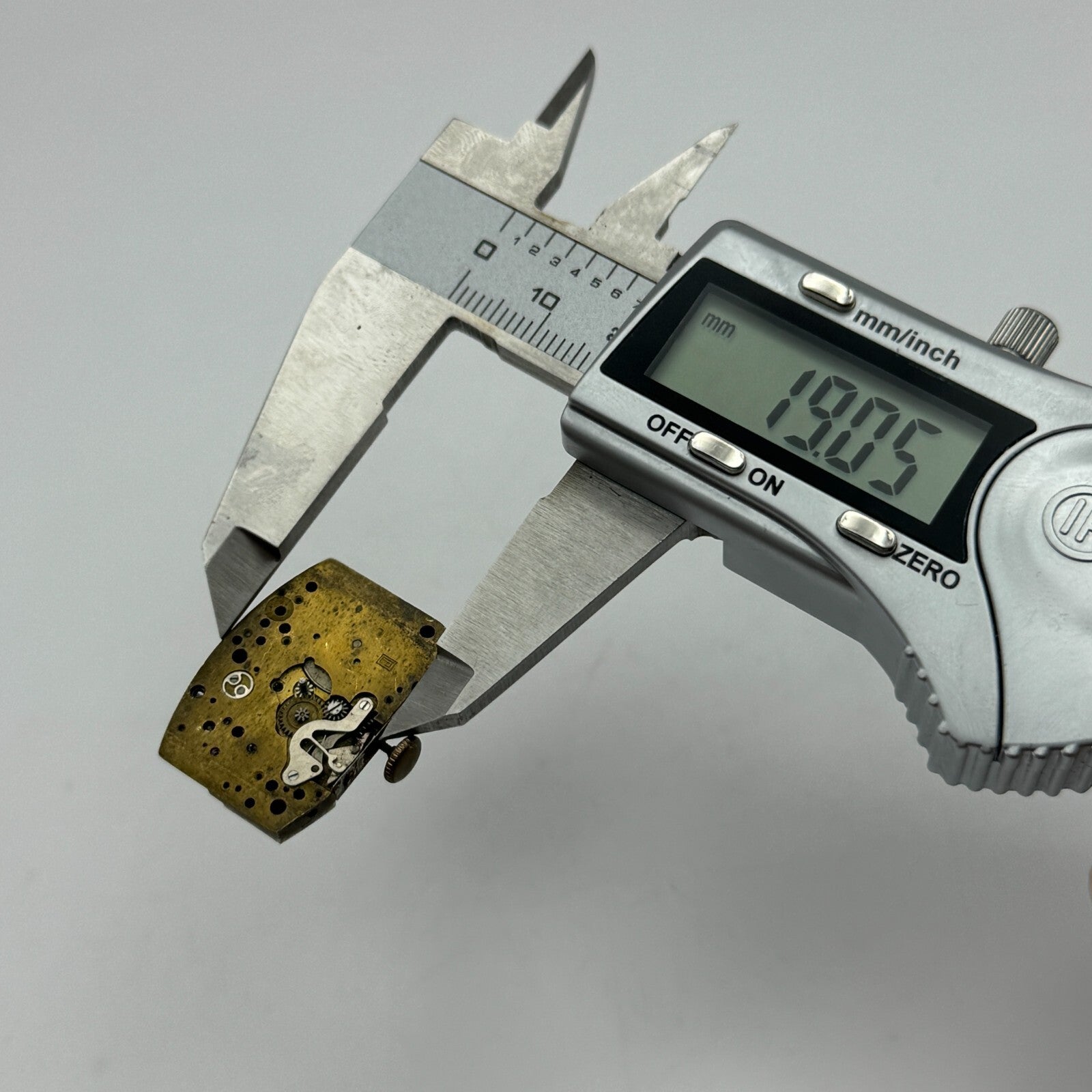 19mm Peseux P Rotary Maximus 15 Jewels Tank Manual Wind Watch Movement PARTS