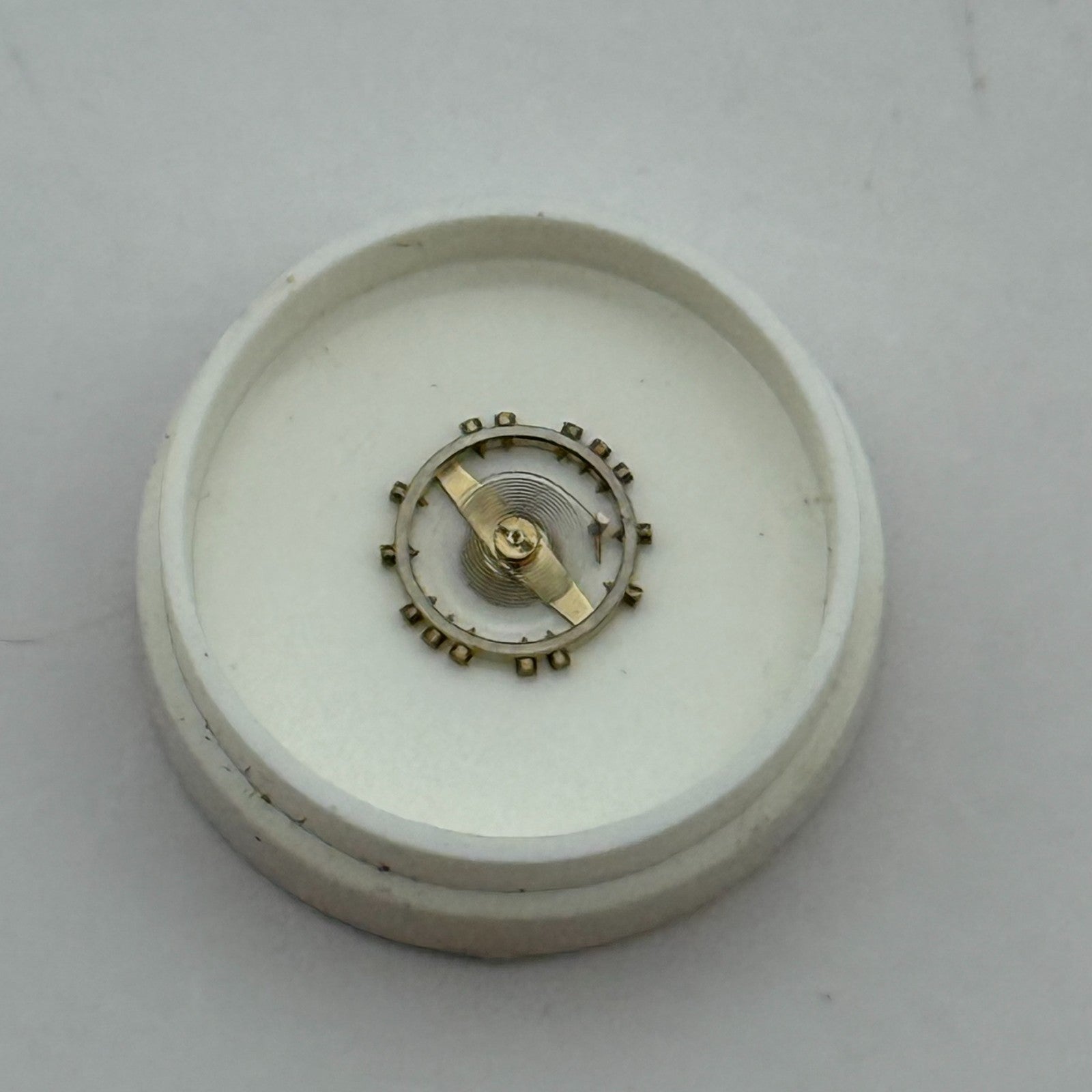 FEF 6600 Balance Wheel Complete And Spring  1181 M Watch Movement Parts NOS