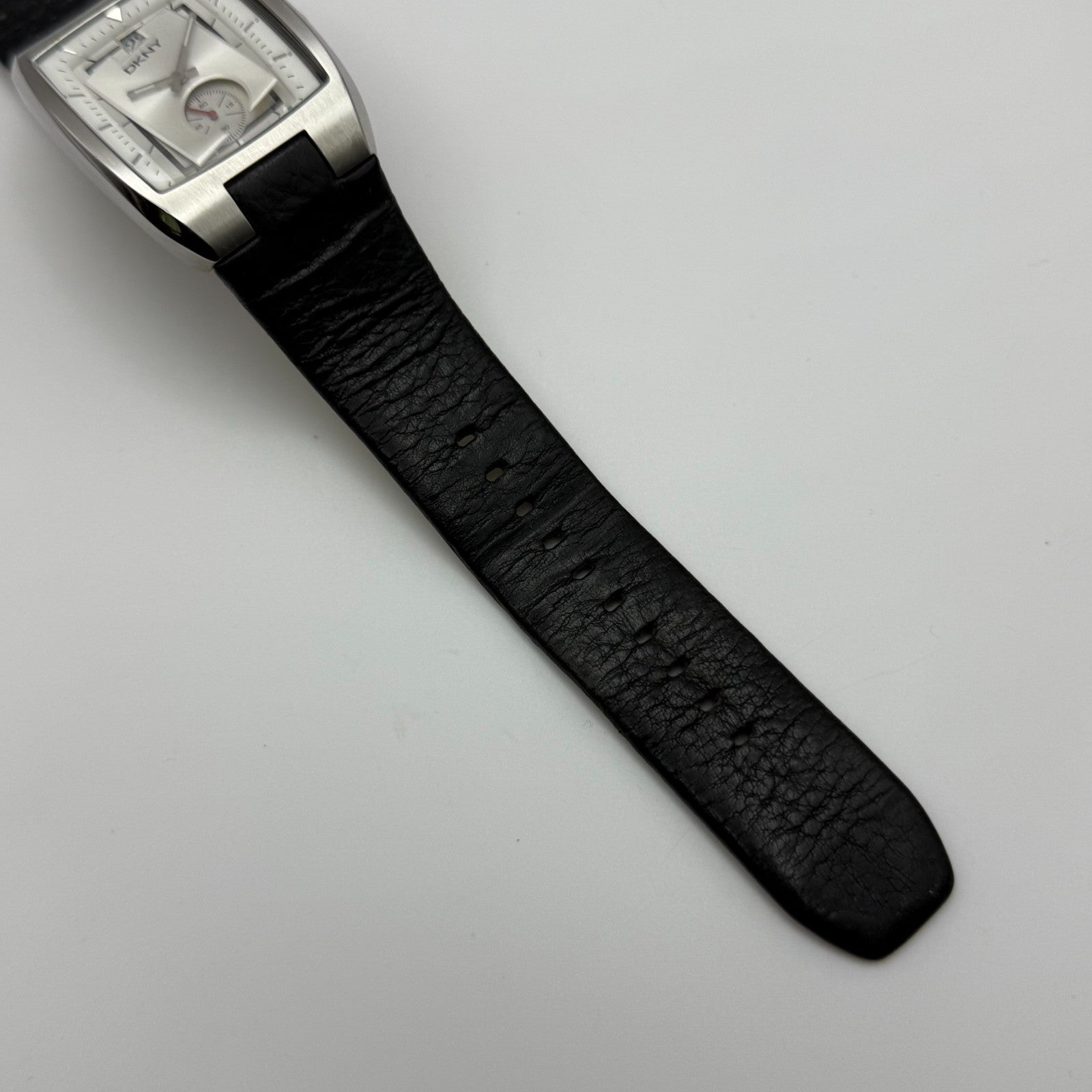 DKNY NY-1316 Quartz Watch Date Dial Black Leather Strap 34mm PARTS REPAIR