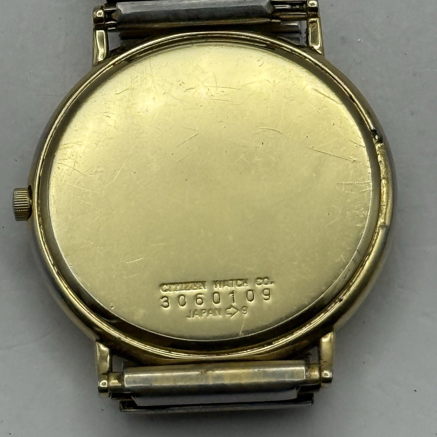 33mm Working Vintage Unisex Citizen Gold Plate Date Dial Expandable Quartz Watch