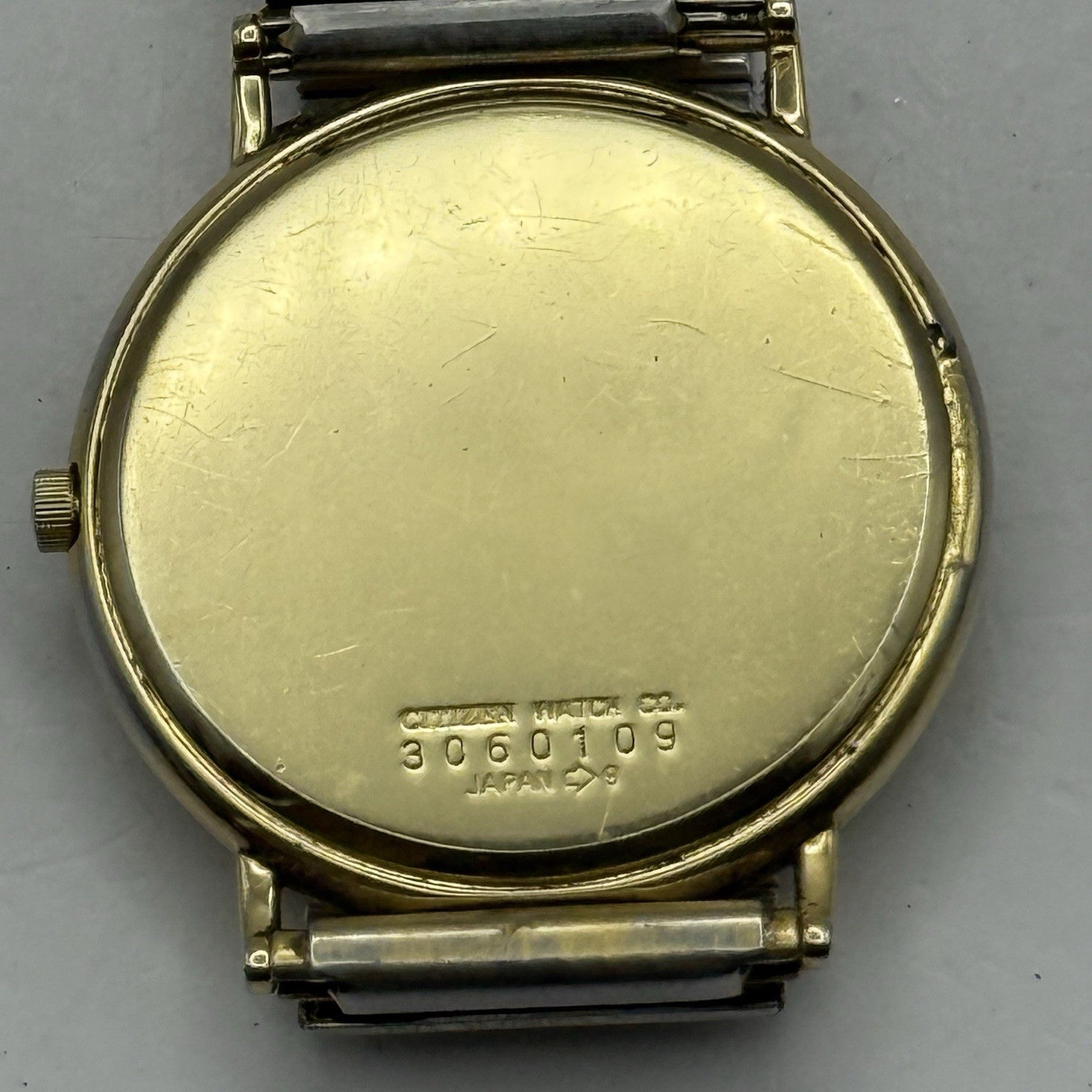 33mm Working Vintage Unisex Citizen Gold Plate Date Dial Expandable Quartz Watch