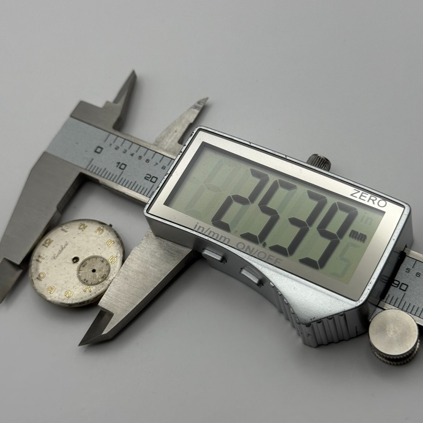 Cortebert Cal 665 Watch Movement 15 Jewels Sub Seconds Manual Wind Parts 25.3mm