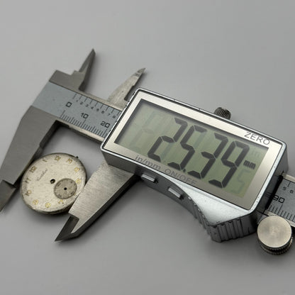 Cortebert Cal 665 Watch Movement 15 Jewels Sub Seconds Manual Wind Parts 25.3mm