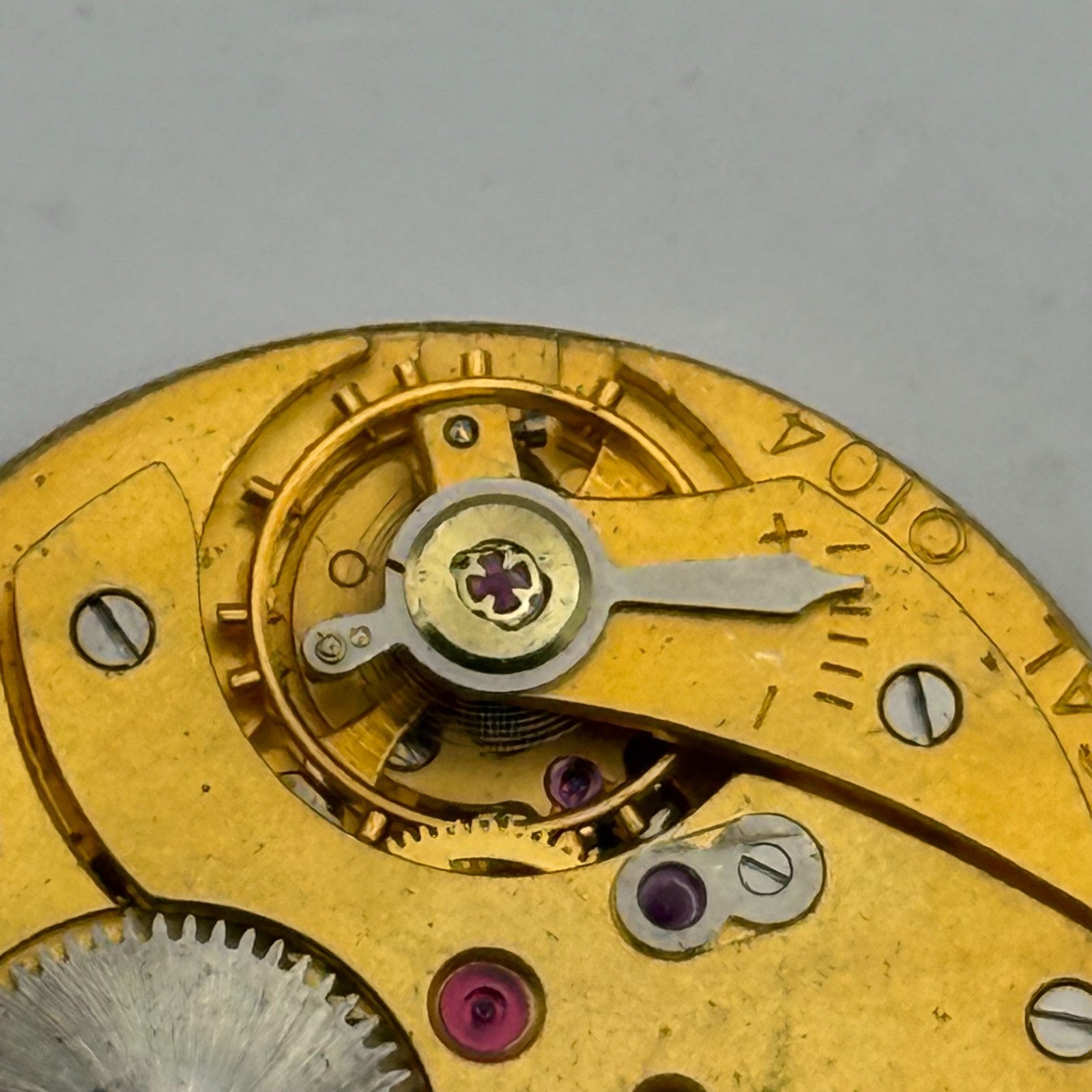 Smiths Imperial Cal 0104 Watch Movement Manual Wind Vintage Parts Repair 27.2mm
