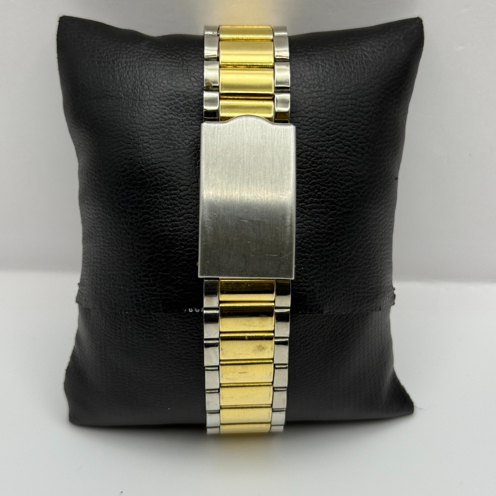 Citron EX Men's Quartz Watch White Dial Two-Tone Bracelet Japan Working 36mm