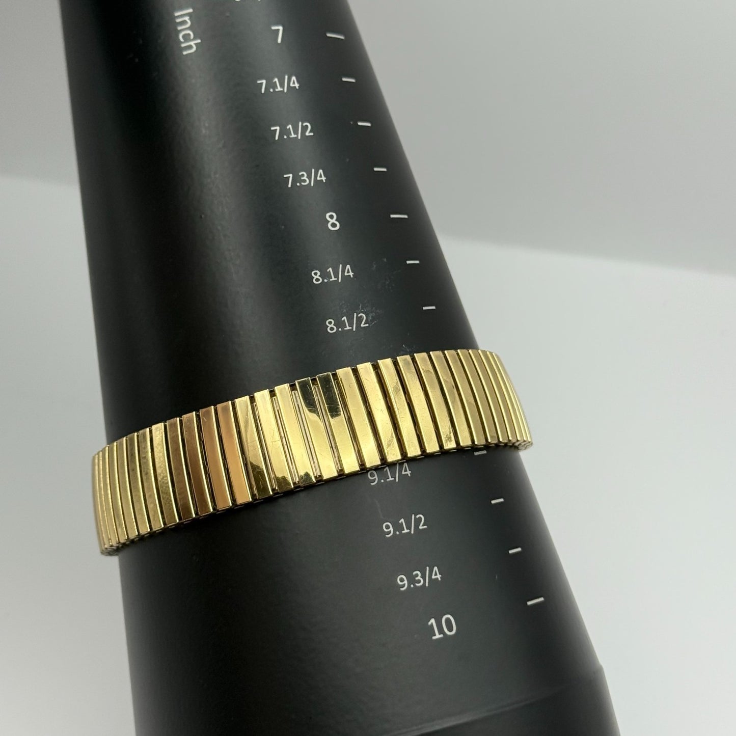 Philip Mercier Ladies Quartz Watch Gold Tone Expandable Band Working 27mm