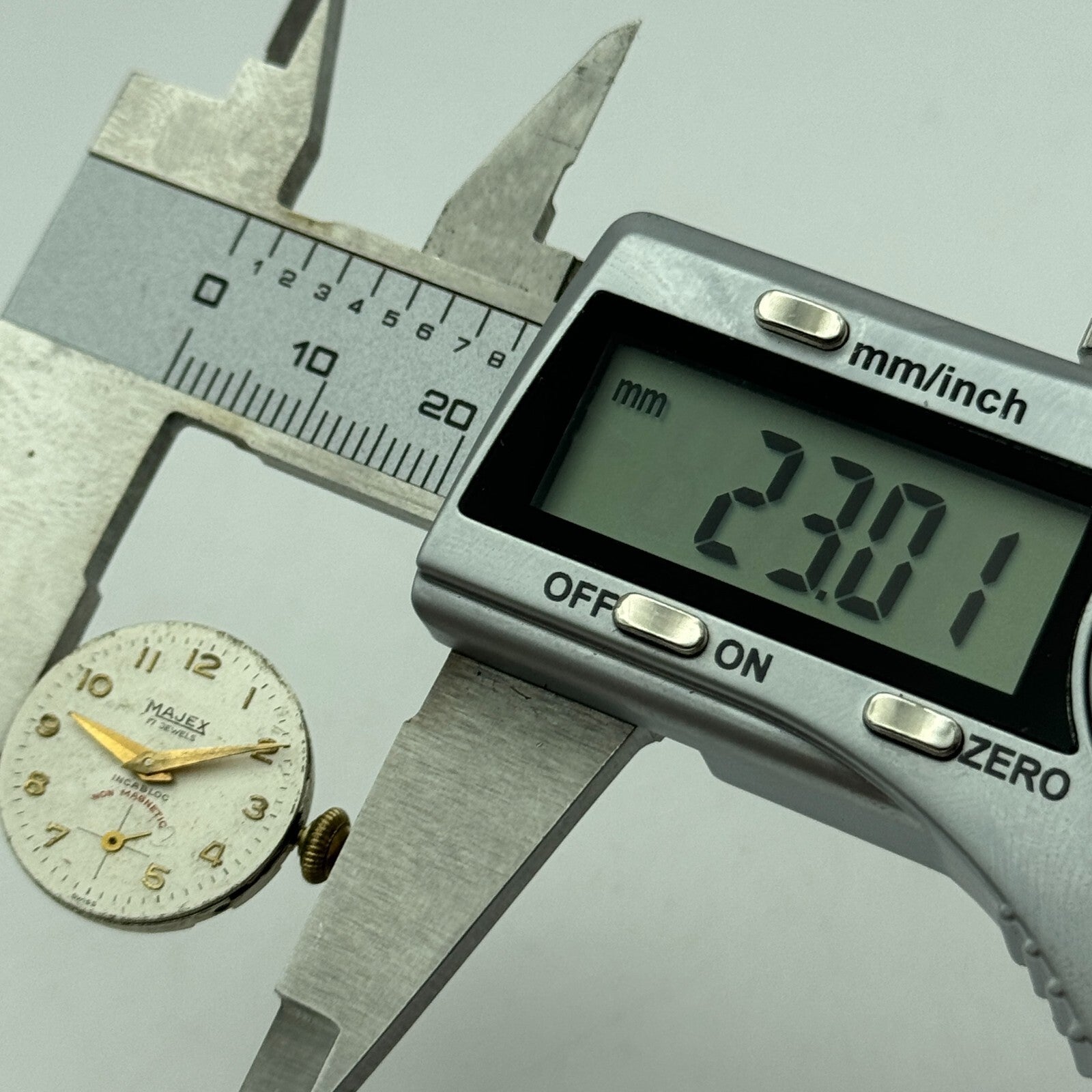19.6mm Majex UT Unitas 6360 Runs Shortly Manual Wind Swiss Watch Movement PARTS